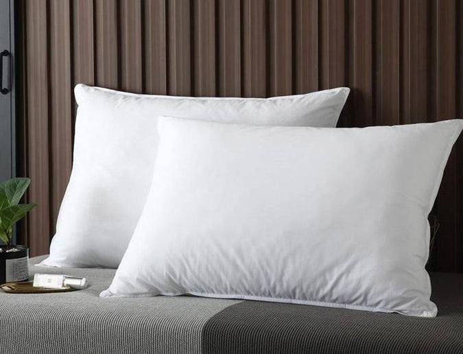 IHG Loves To Be Washed (4) KING FIRM Pillow – Featured at IHG Hotels Free Sheets