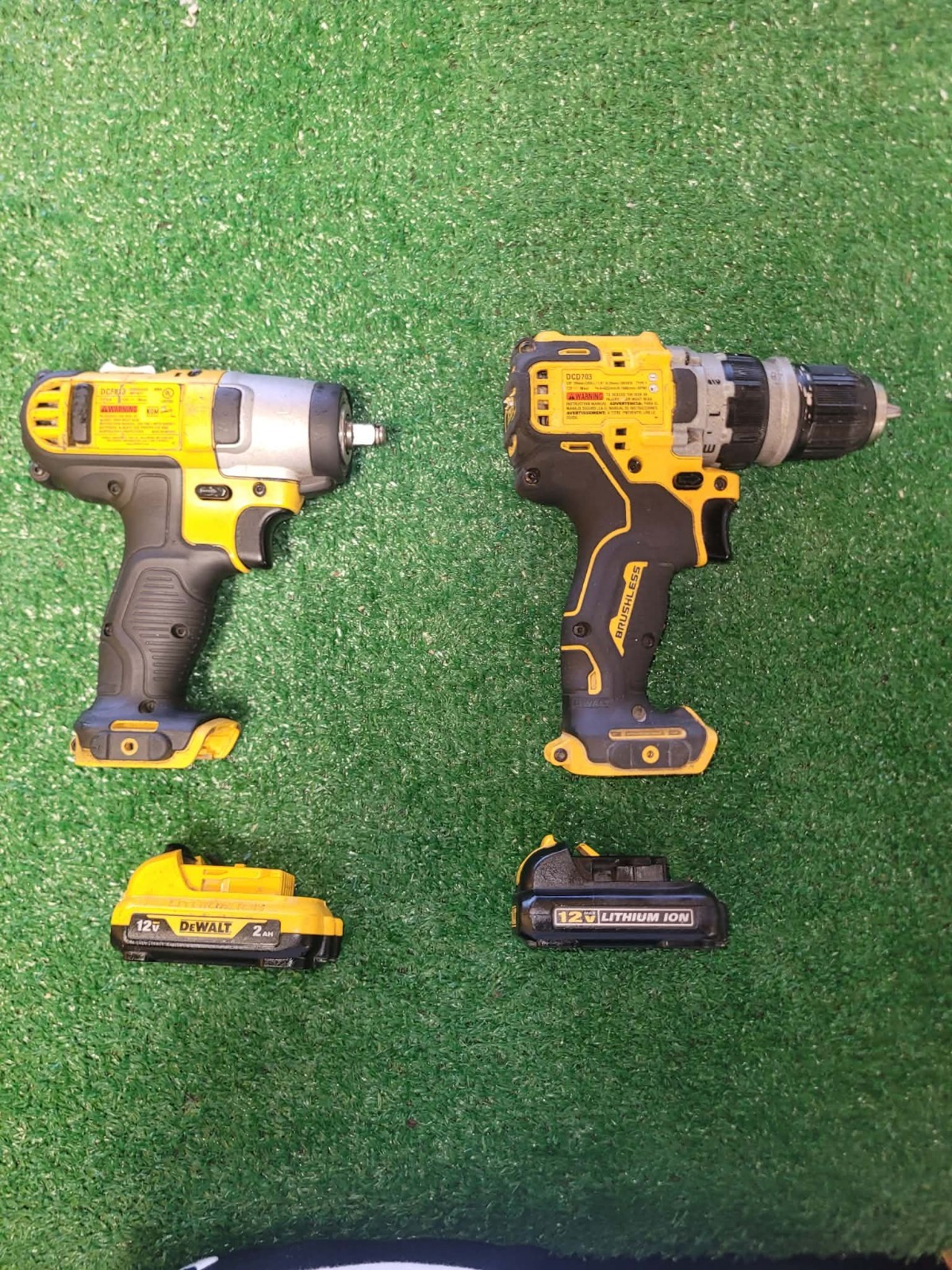 Dewalt DCD703 3/8″Drill , DCF813 Impact, 2 Batteries 2.0 & 1.3AH