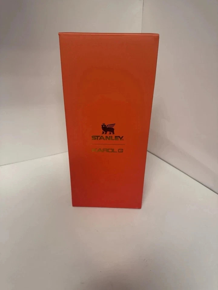 Stanley x KAROL G 40oz Quencher H2.0 FlowState Tumbler Cup Free Shiping-New