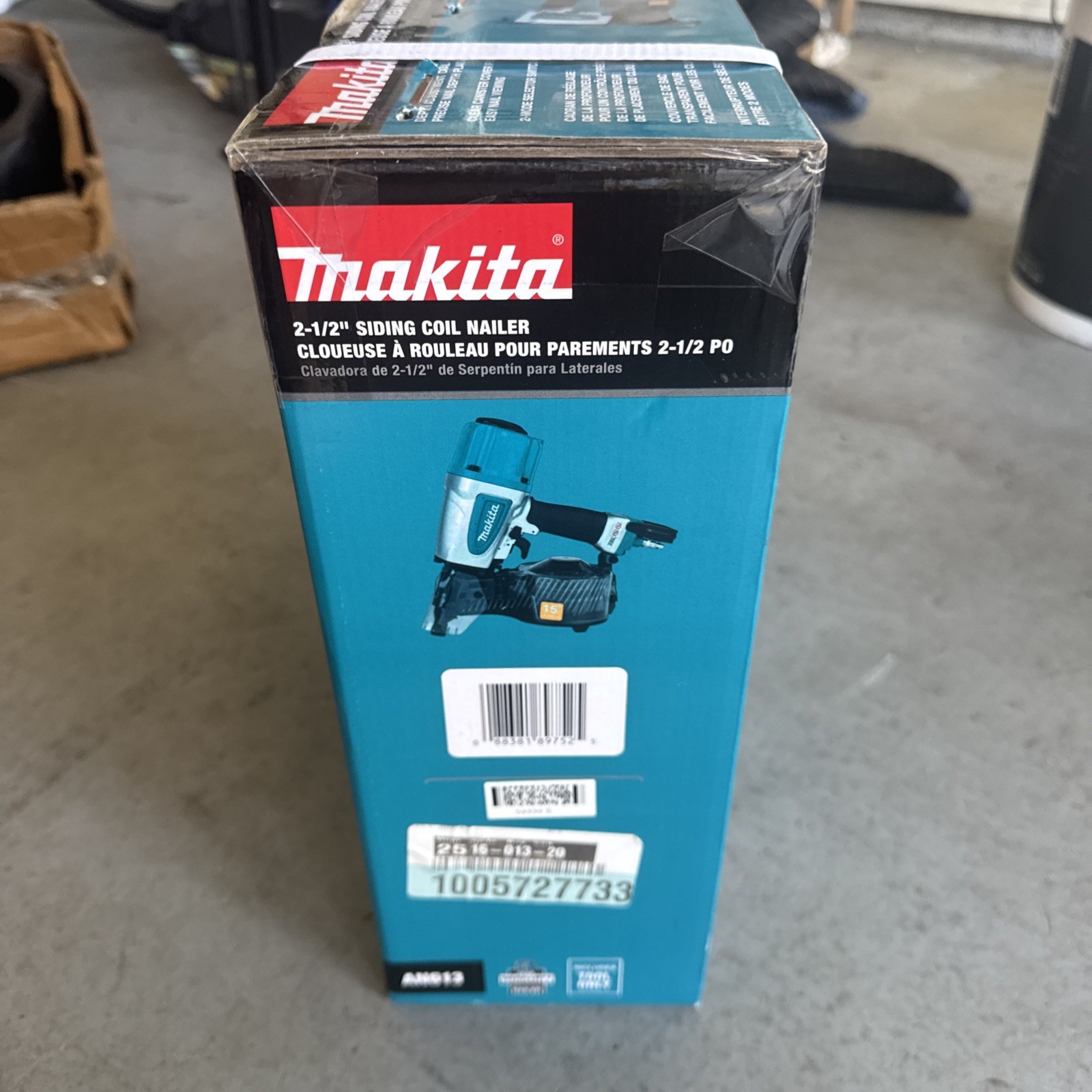 🔥BRAND NEW🔥 Makita AN613 2-1/2 in. Pneumatic 15° Siding Coil Nailer