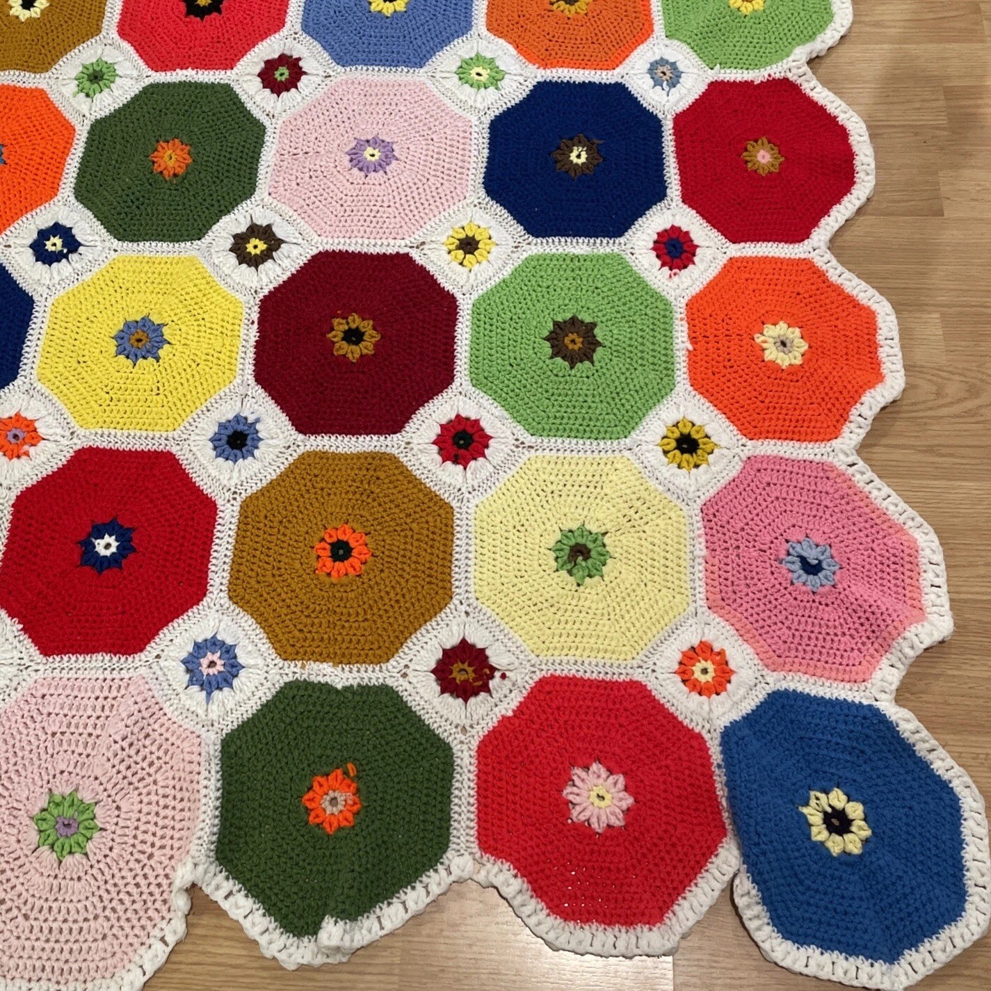 Crochet Vintage Afghan Roseanne Granny Throw Octagon Floral Colorful Chunky