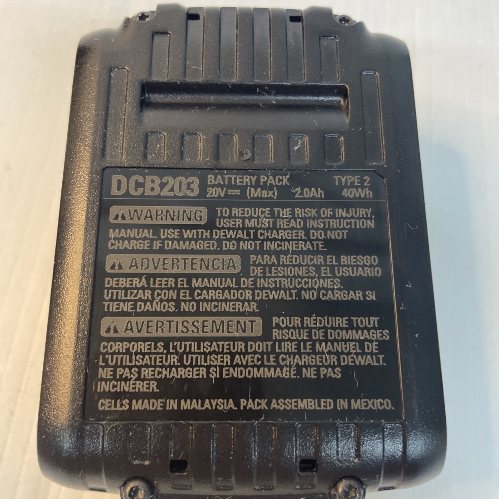 DEWALT DCB203 2AH / 20V – BATTERY – No Charger – Pre Owned