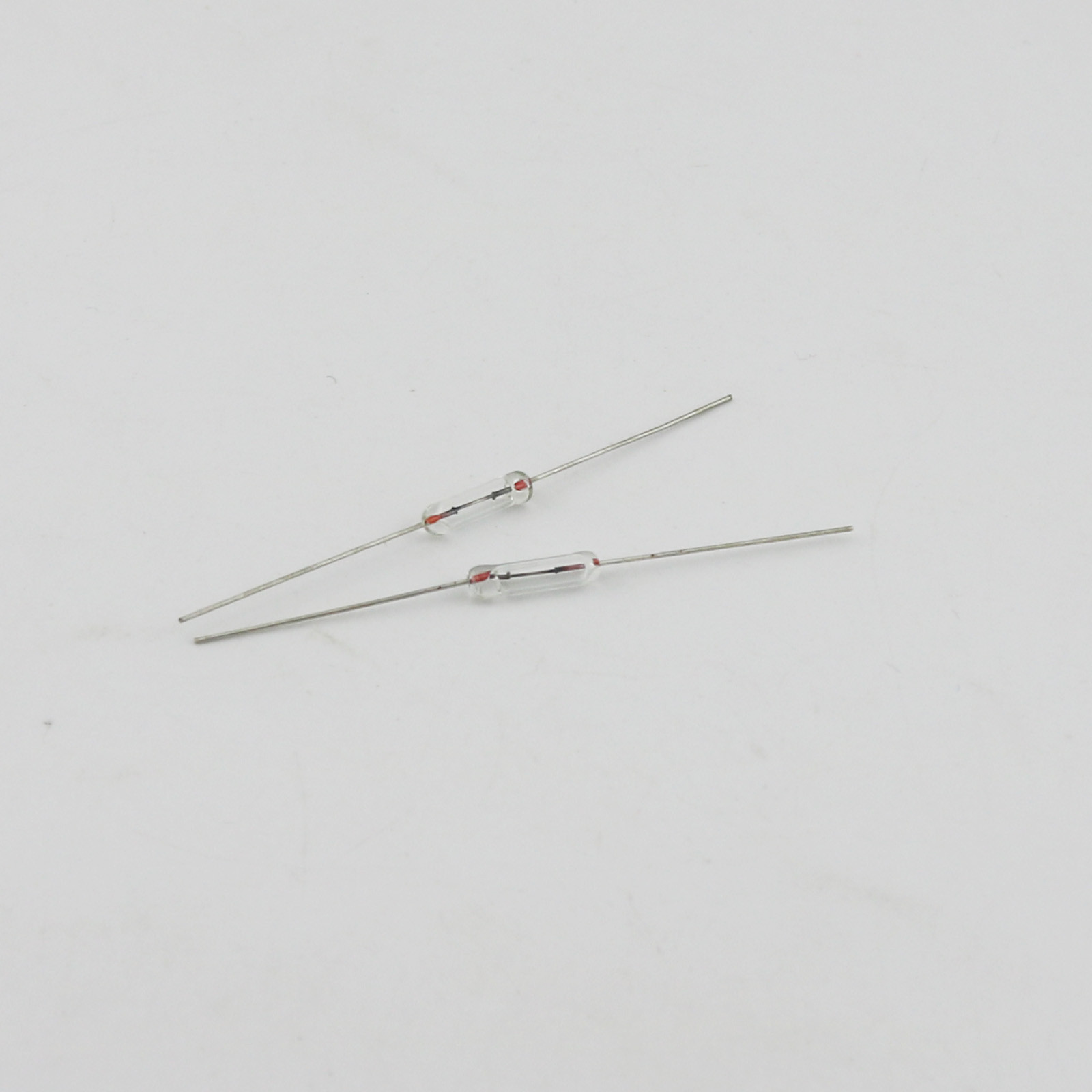200x 250V 0.5A/1A/1.5A/2A/3.15A/5A Axial fast glass fuse with lead wire 3 X 10mm
