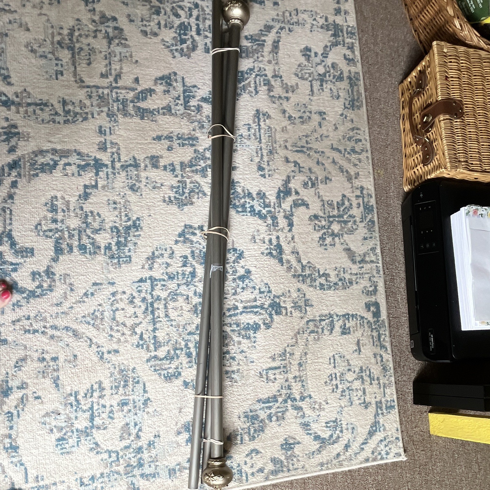 Metal Curtain Rod w/ Ornate Finials 1in Dia Wall Mount Silver/Gold Traditional