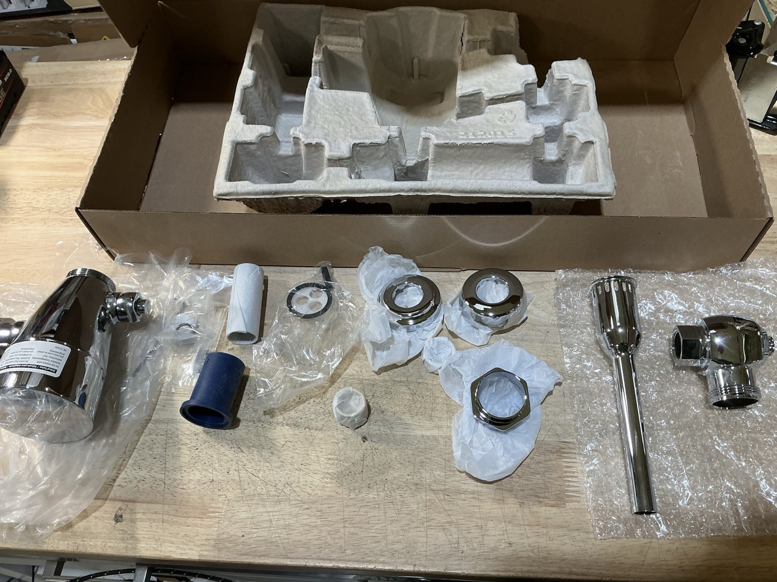 *Read Description* Moen 8315 M-Power Electronic Flush Valve 3/4″ Urinal 0.5 GPF