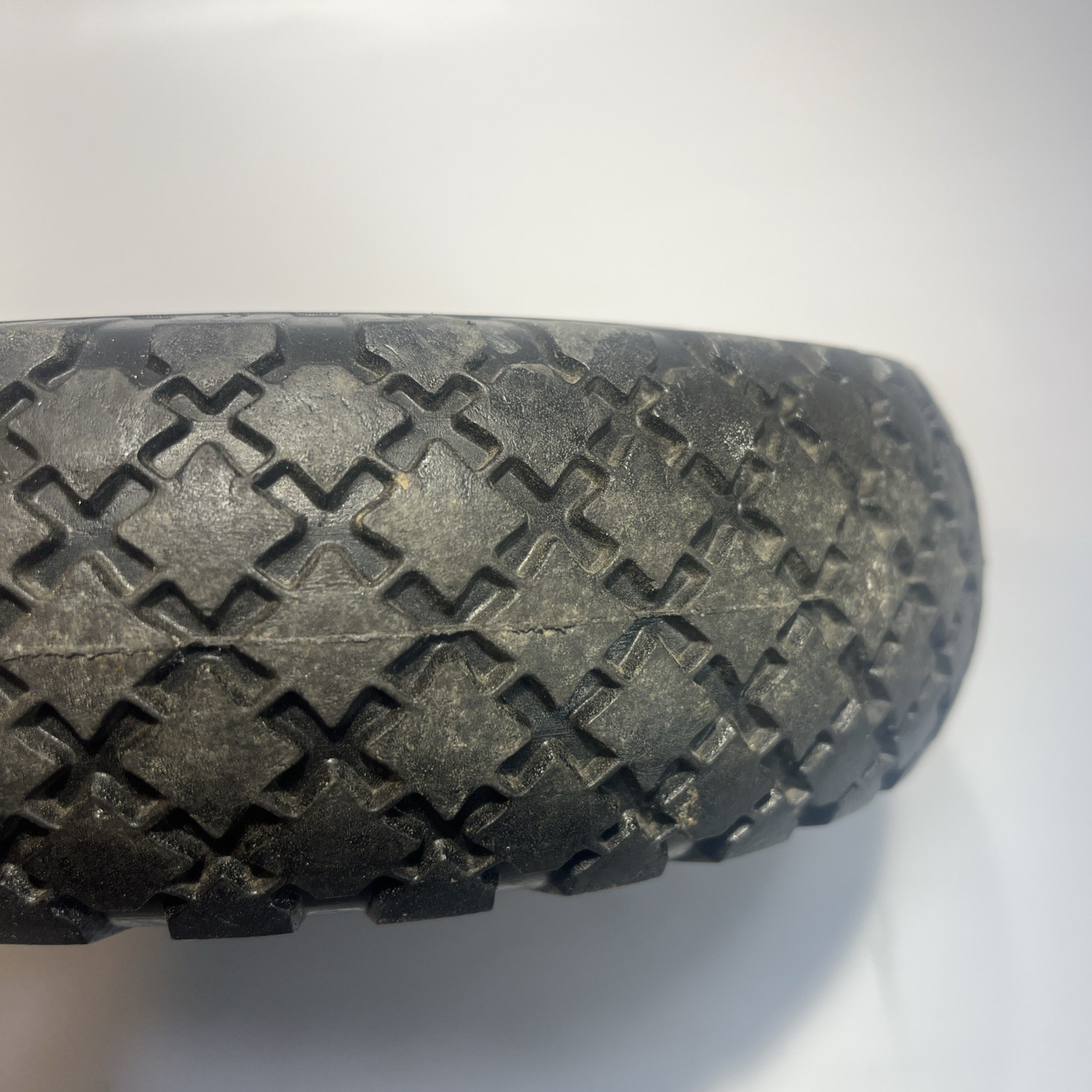 3.00-4 (260×85) Solid Rubber Tire Flat Free Utility Cart Wheel Replacement