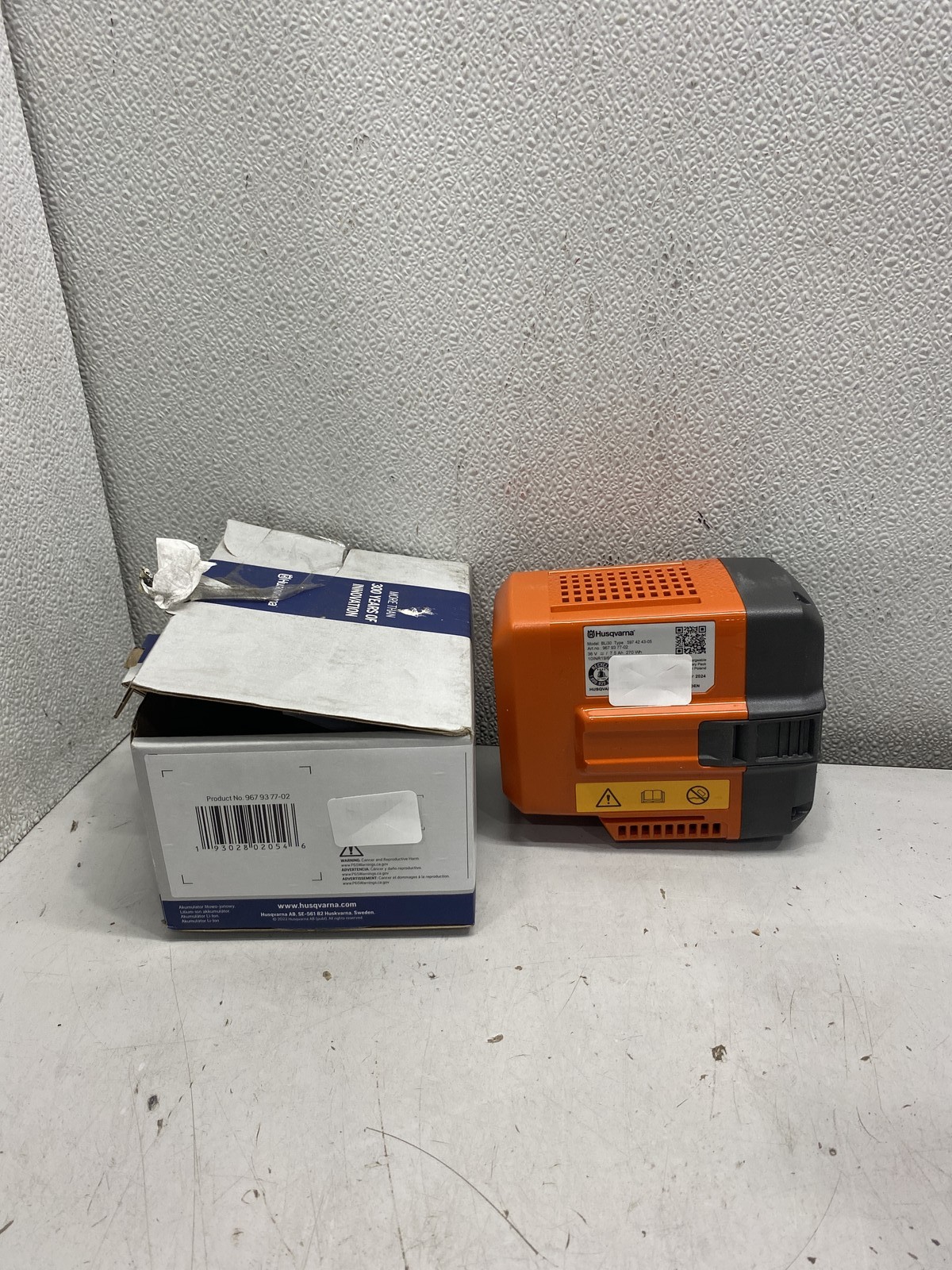 HUSQVARNA Lithium Ion Battery BLi30 7.5Ah 36V 967 93 77-02