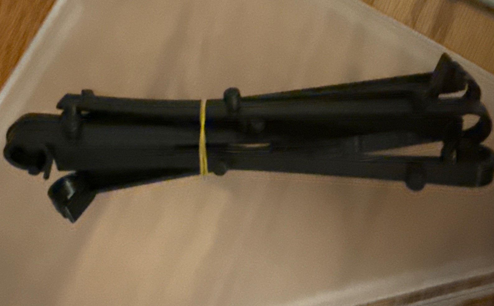 Gutter Guards 160 ft x 6.1 in EZ Cut Flexible Durable Plastic w/Hangers NEW