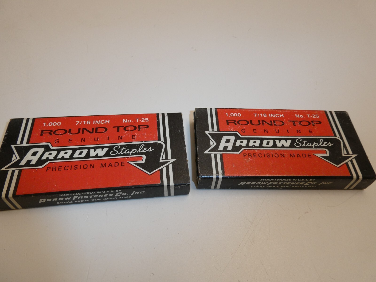2 VTG NEW ARROW T25 STAPLES 7/16″ 14mm 2000 Staples Round Crown #259 Made in USA