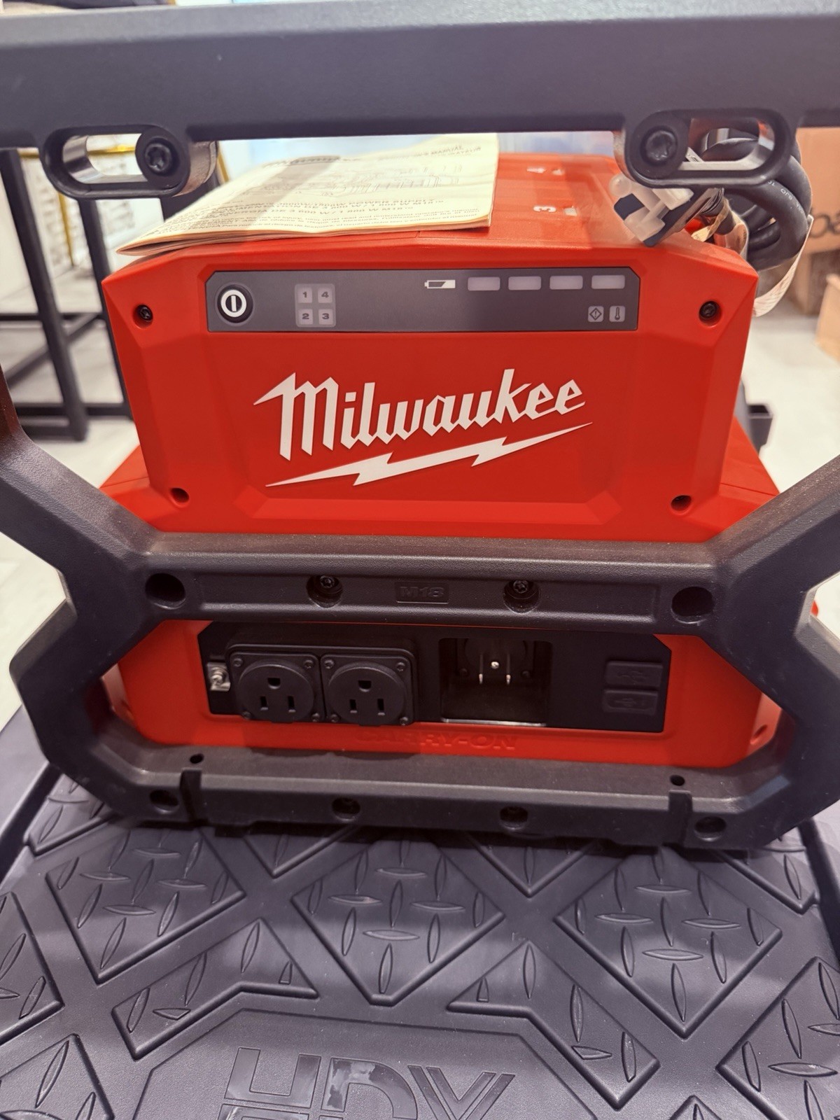 Milwaukee 2845-20 M18 CARRY-ON 3600W/1800W Power Supply