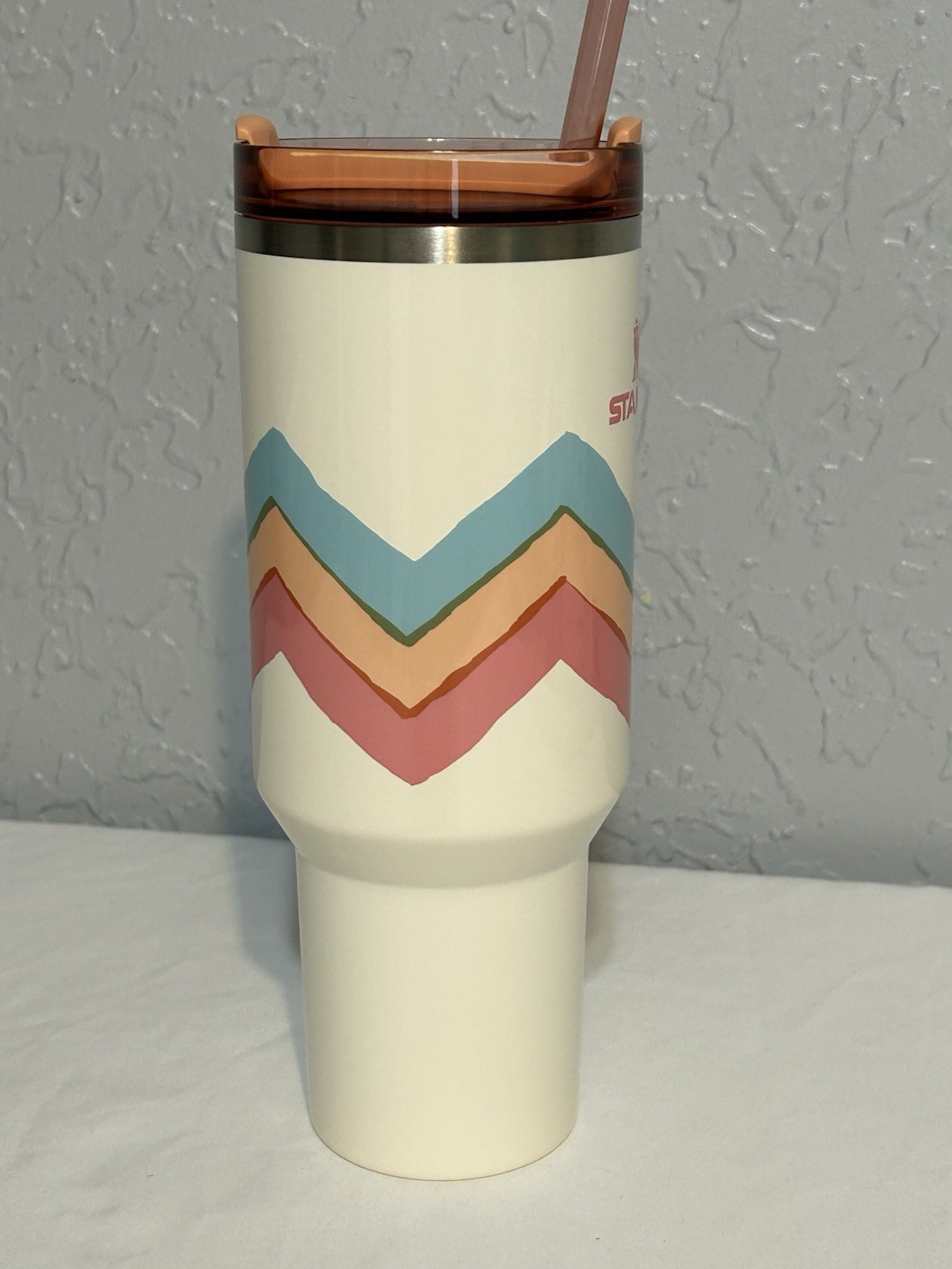 NIB Stanley 40 oz Quencher H2.0 FlowState Tumbler Easter Egg-cellence