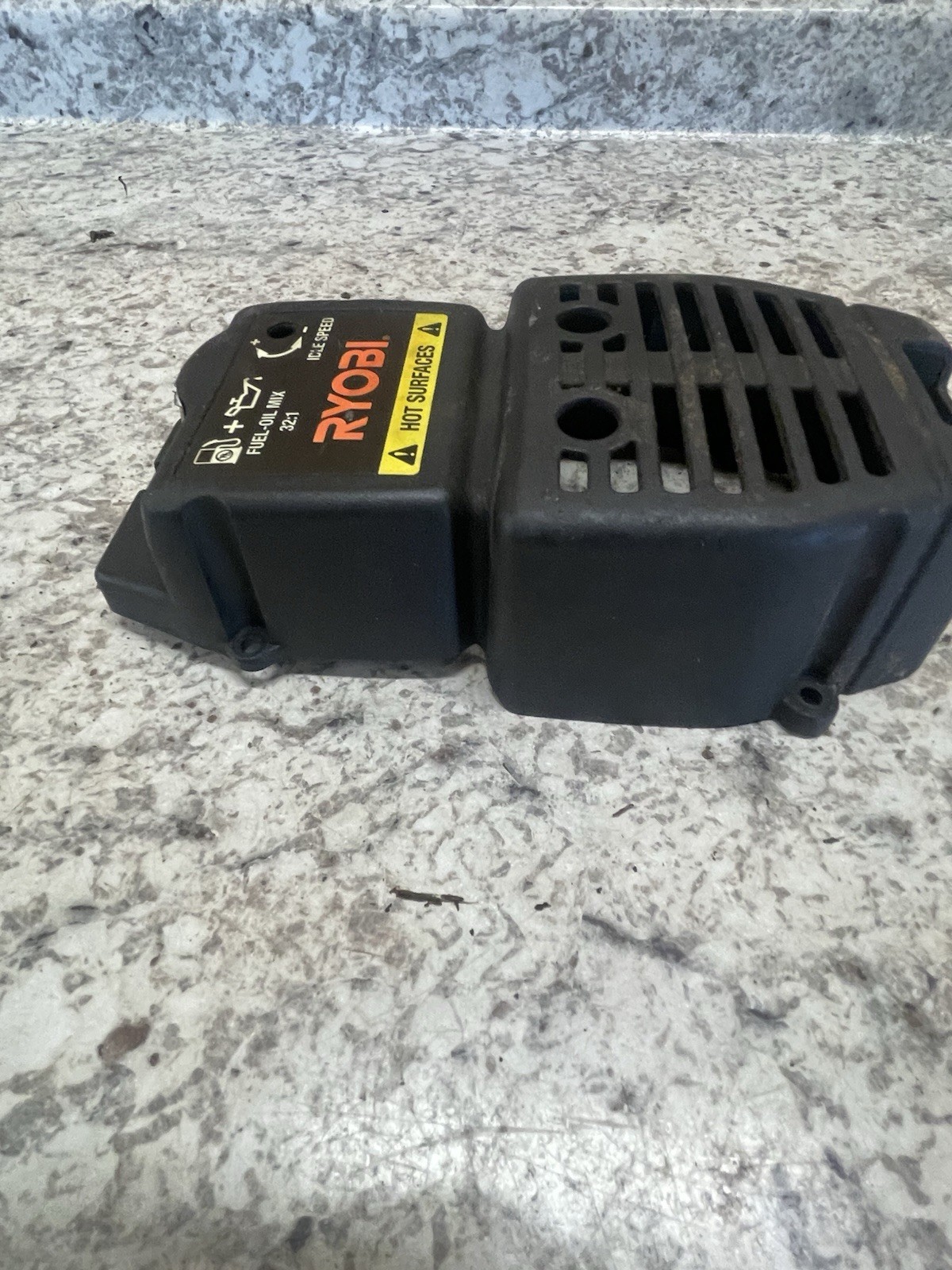 OEM Ryobi Bolens BL100 31cc 17″ Weed Trimmer Throttle Cylinder Exhaust Cover