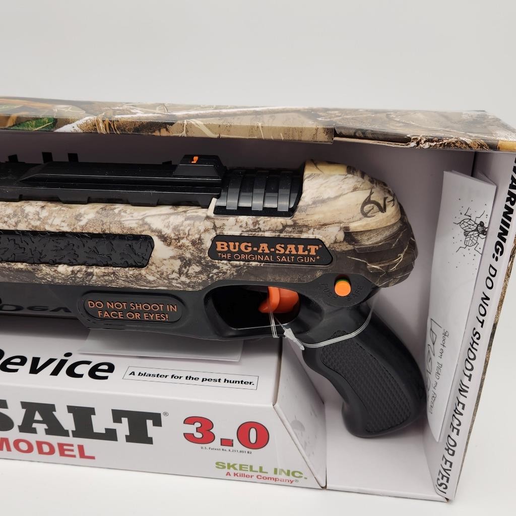 BUG-A-SALT Limited Edition Realtree Camo 3.0 – Insect Repellent Pest Gun