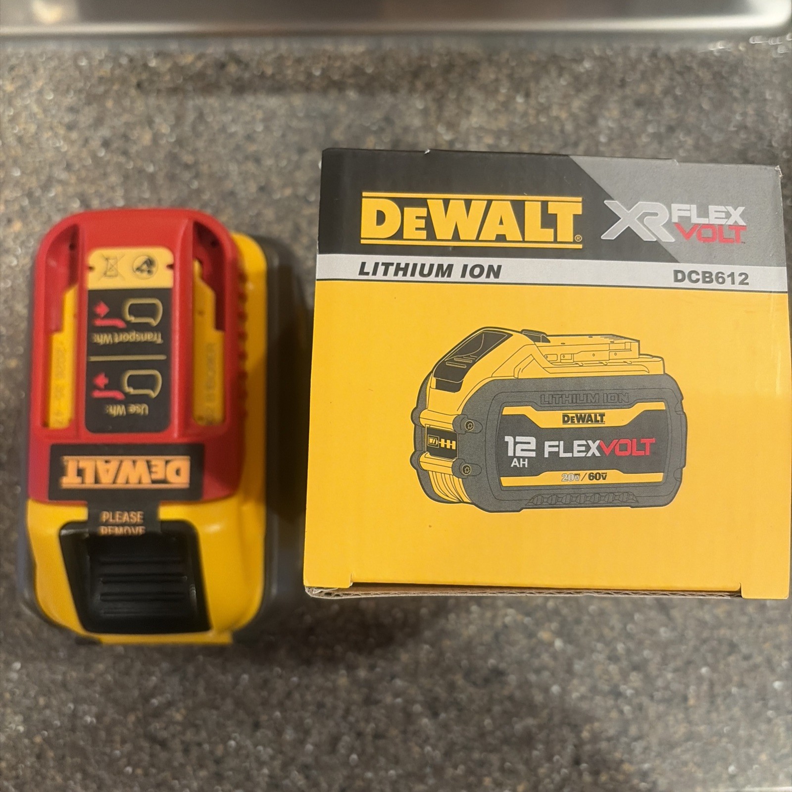 NEW For DEWALT DCB612 20v/60v Max FLEXVOLT 12Ah Li-Ion Battery NEW IN BOX