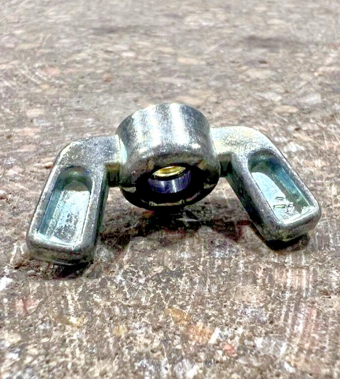 Snapper 24085 Wing Nut 5/16-18 Nyloc OEM NOS Replaced by 7024085YP Plain