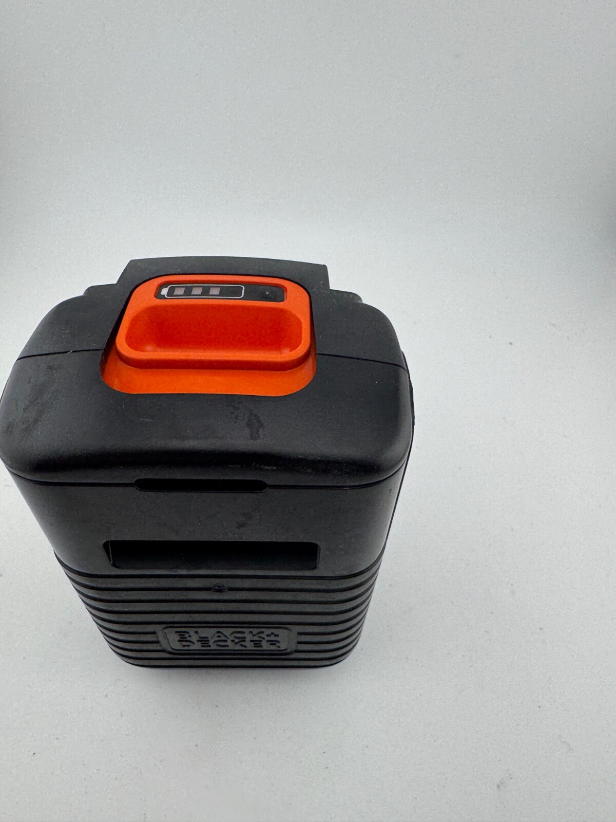 BLACK+DECKER 40V MAX LITHIUM-ION 2.0AH BATTERY PACK – [LBX2040]