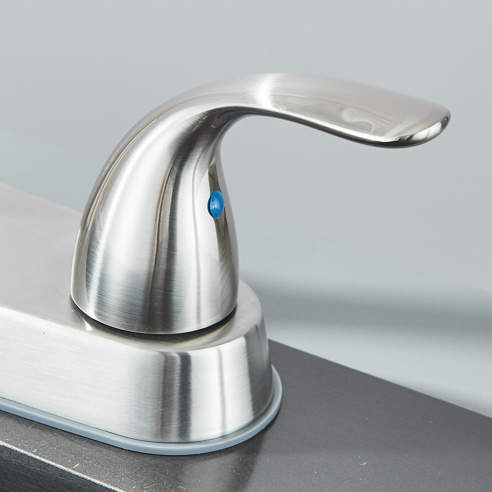 Brushed Nickel Kitchen Faucet 2Handle 4 Hole Sink Mixer Faucet with Side Sprayer