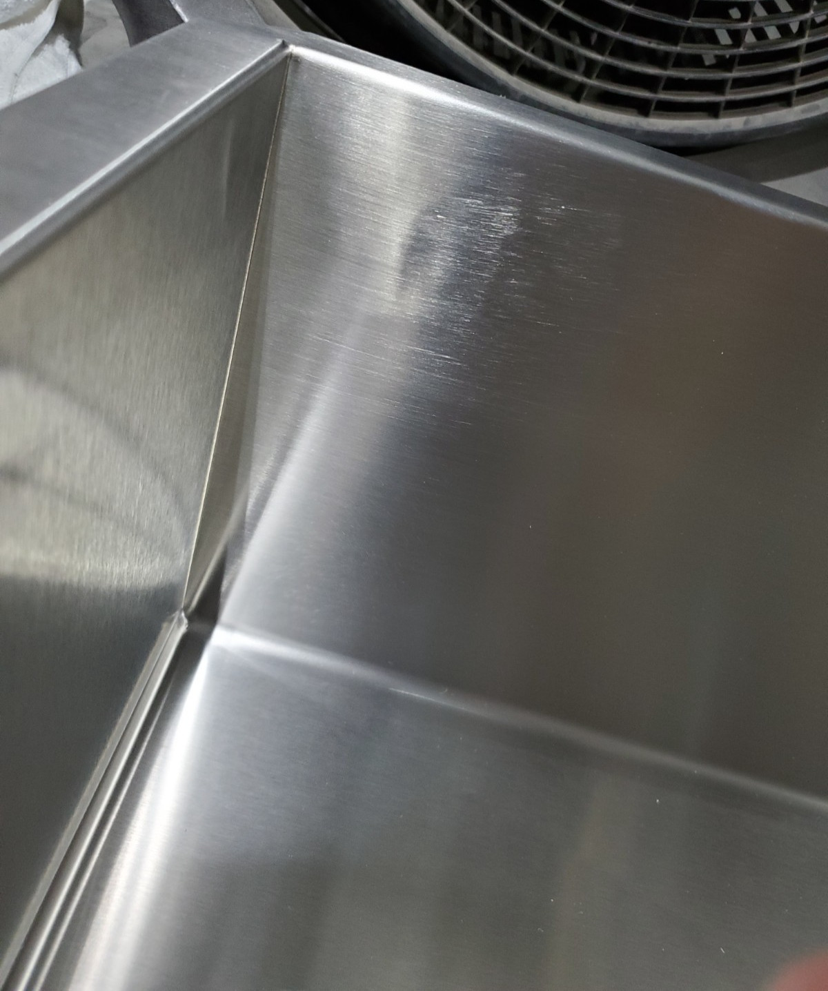 Ruvati 36″Undermount Slope Bottom Offset Drain Reversible Sink- RVH7497 (137680)