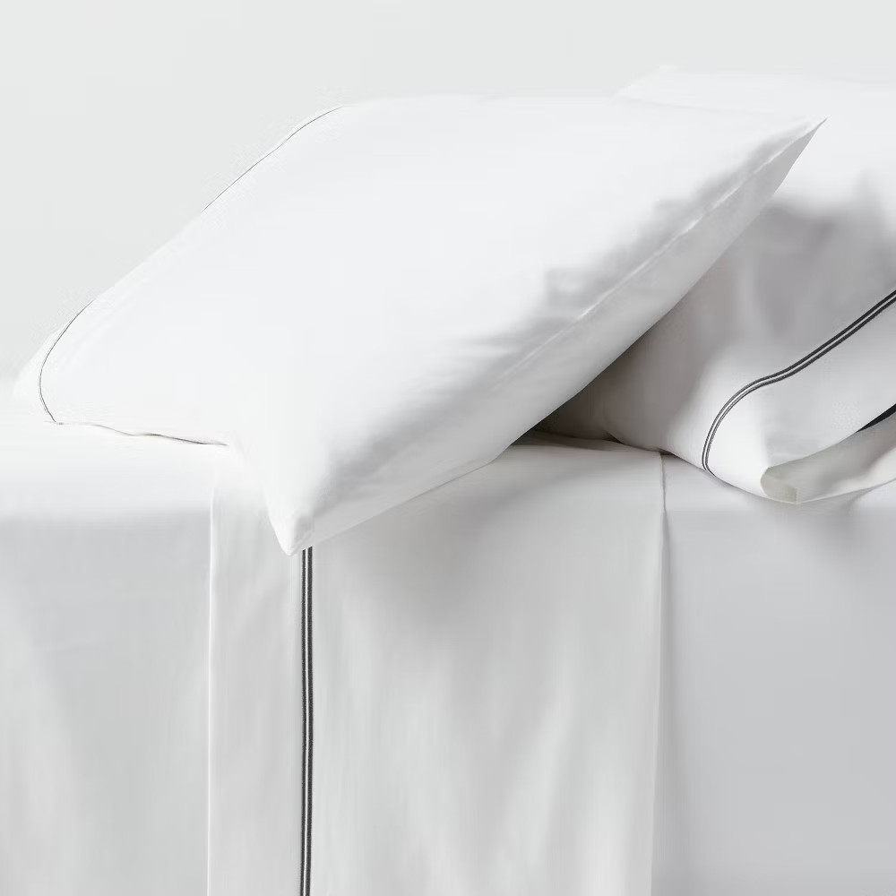 800 Thread Count 4pc Hotel Collection Sheet Set Baratta – Threshold
