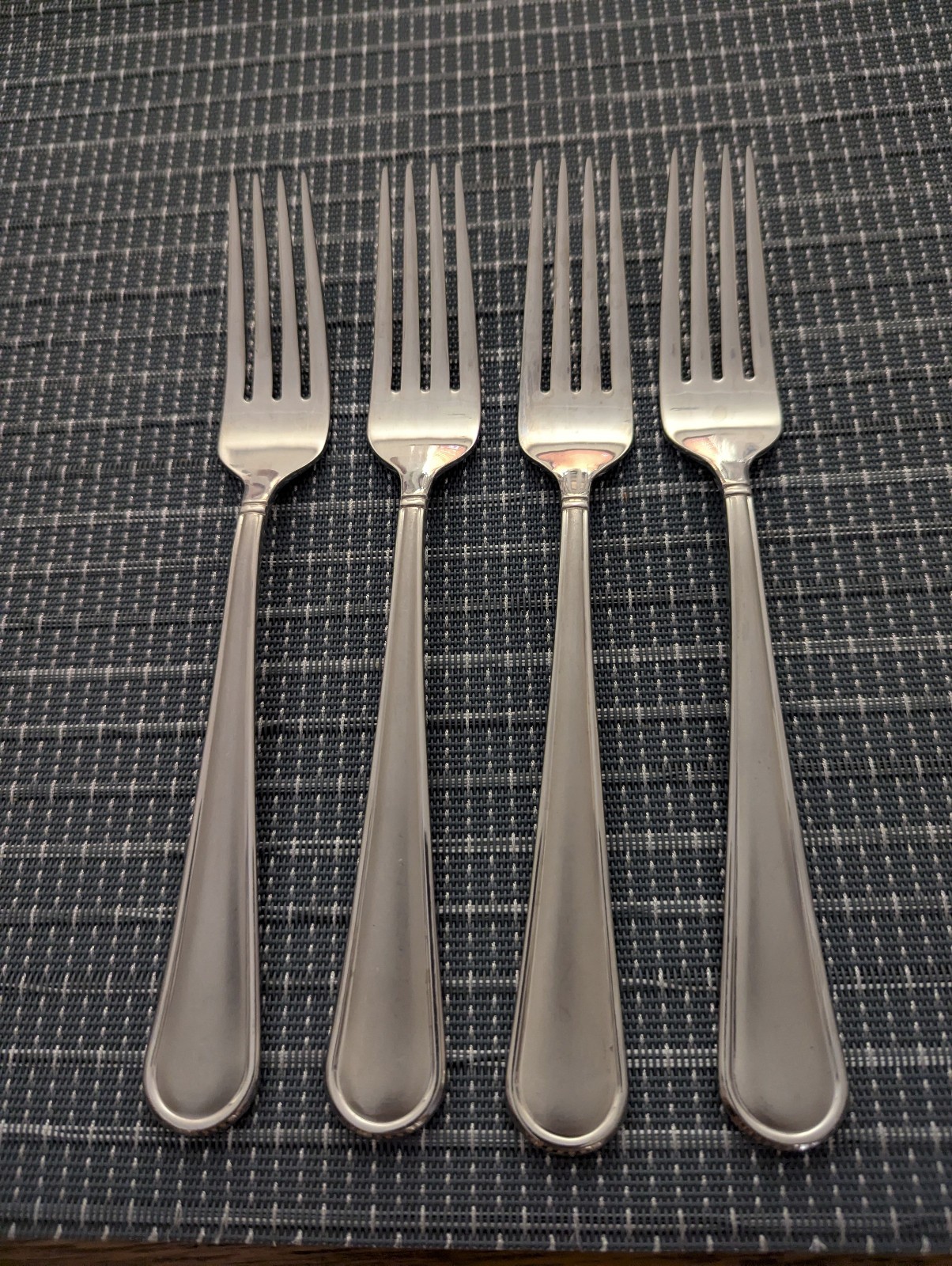 Mikasa VIRTUOSO FROST Vietnam 18/10 Stainless Flatware Lot Of 4 Dinner Forks