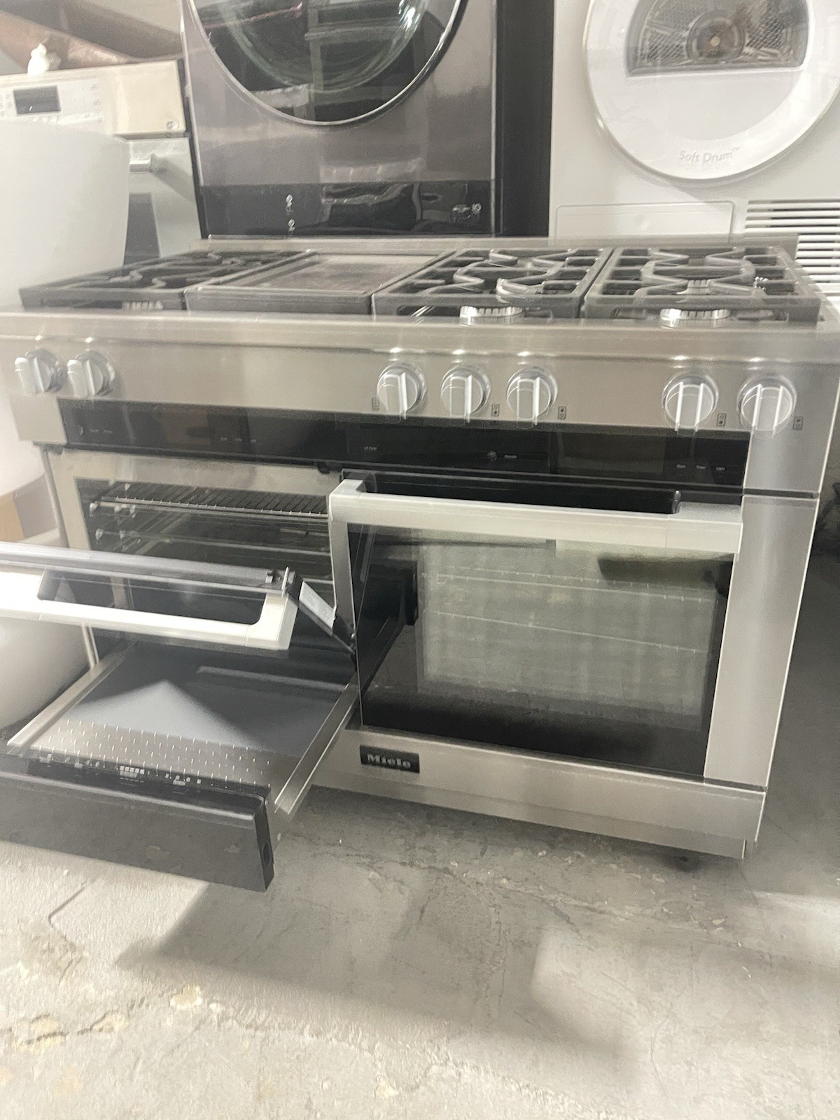 Miele HR1956- 3LP DFGD Series 48″ Smart Freestanding Dual Fuel Range