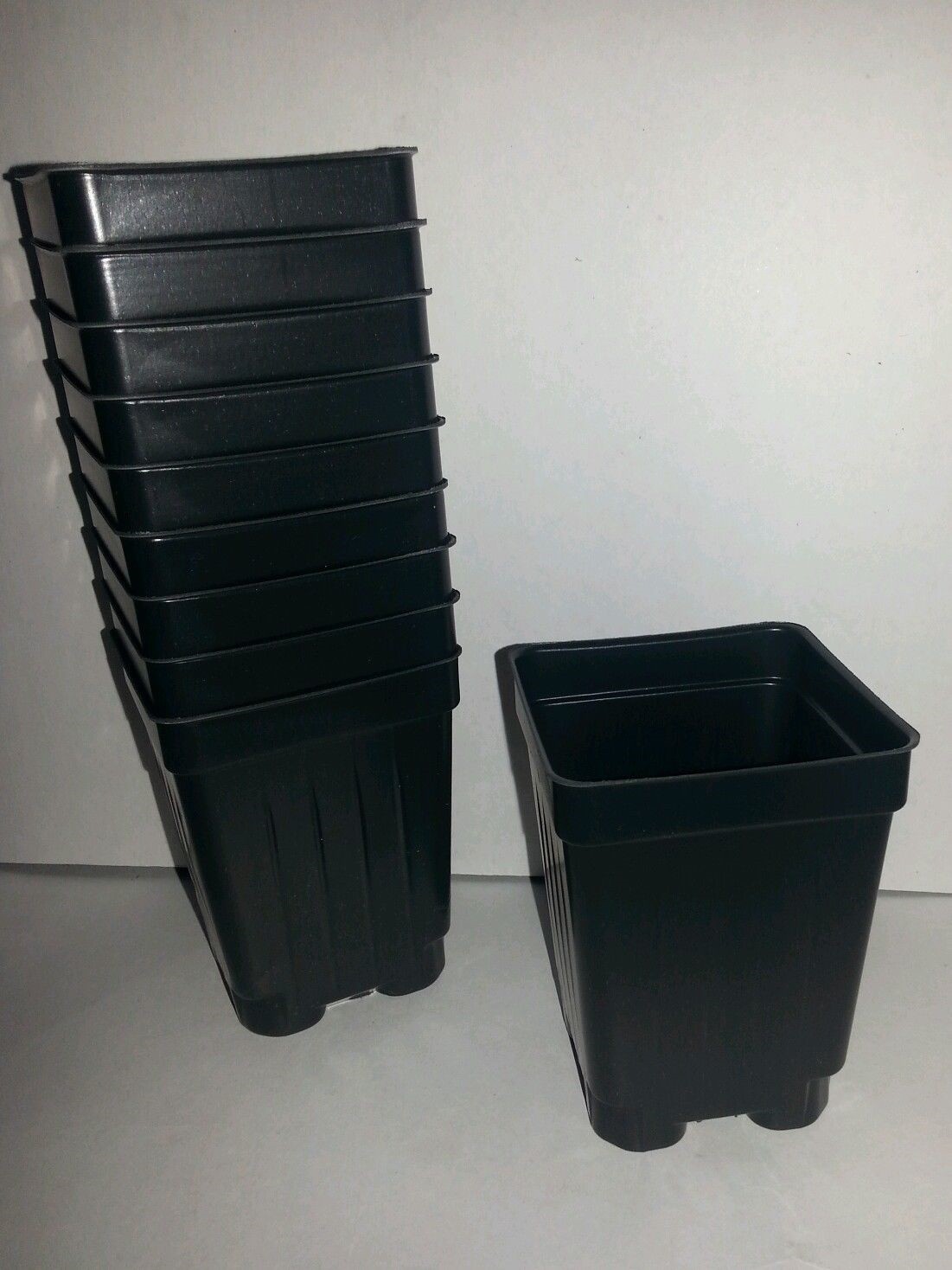2.5 inch SQUARE BLACK NURSERY POTS – SET OF 800 – plastic flower