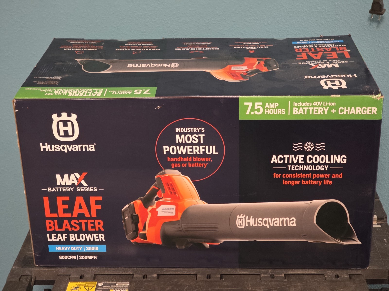 Husqvarna POWERFULL Cordless/Battery Powered Leaf Blaster 350iB 200-MPH 800-CFM