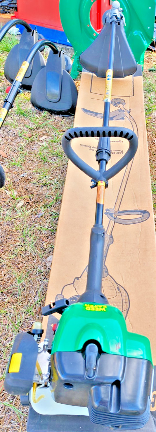 HUSQVARNA WEED EATER USA 25cc FEATHERLITE STRAIGHT SHAFT STRING TRIMMER NEW DEMO