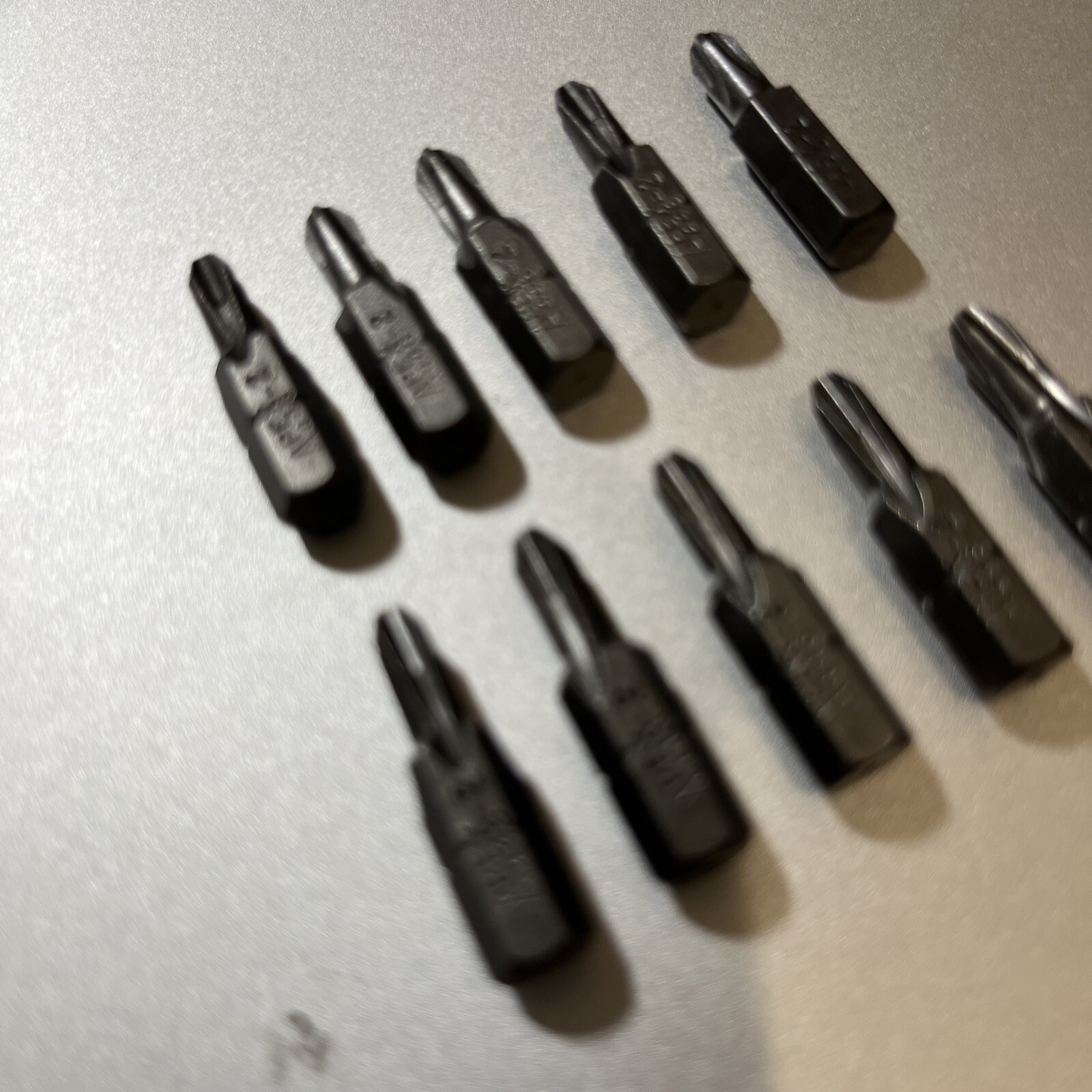 10 PIECE APEX # 446-2, PHILLIPS #2 HEX SHANK BIT, 1/4″ X 1″ ( NEW )
