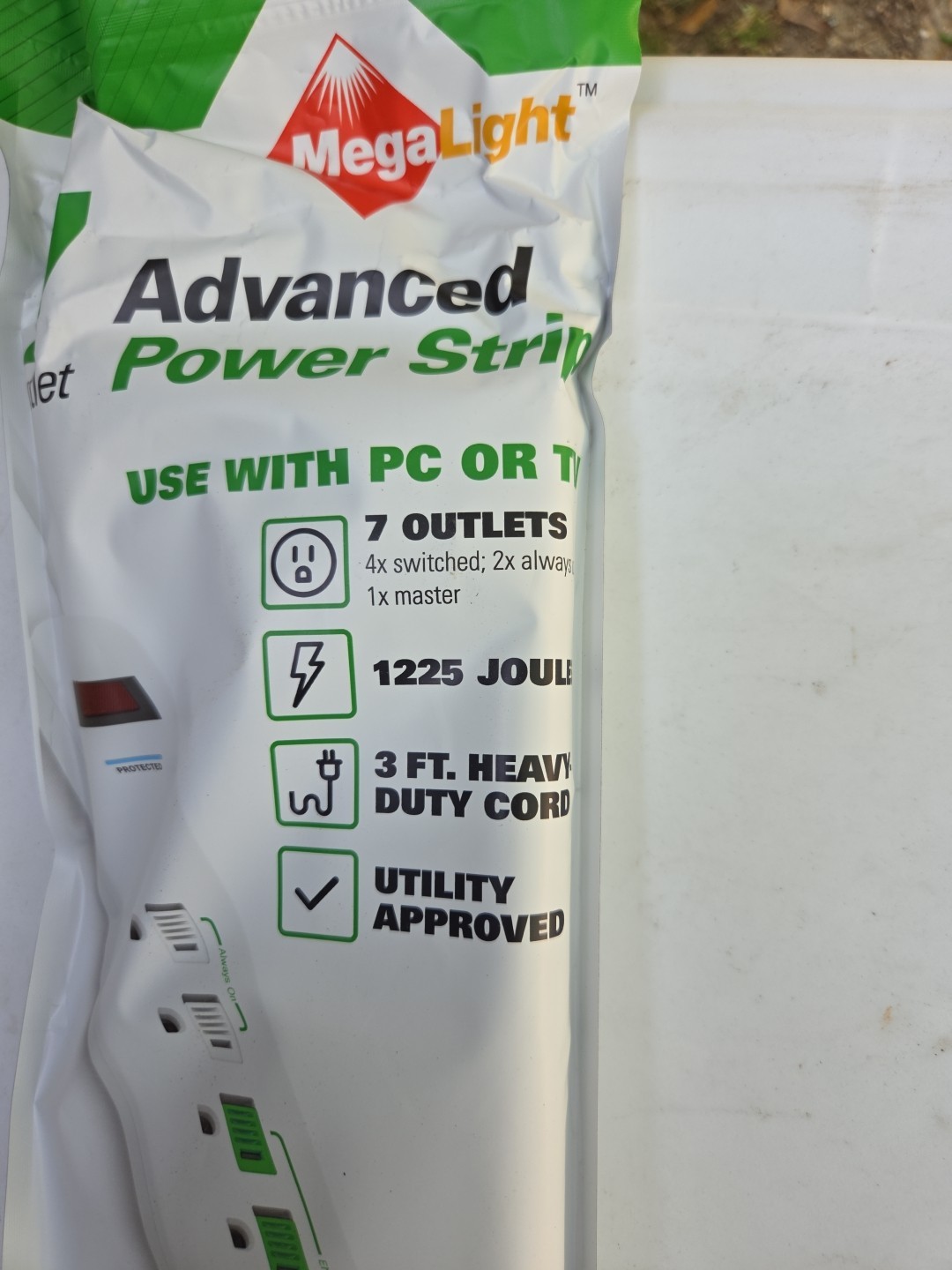 MegaLight 7 Outlet Advanced Power Strip APS-7-600 Energy Saver Surge Protection