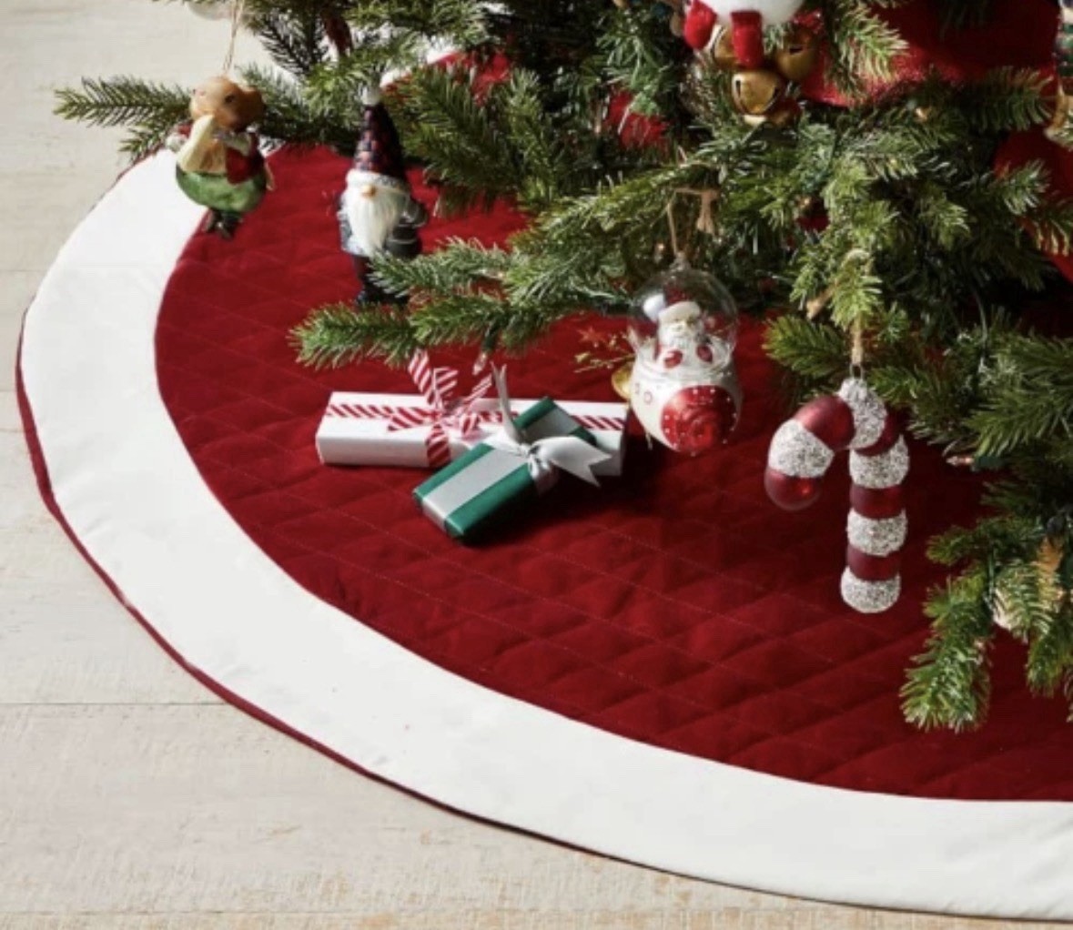 Pottery Barn Large 60 Inch Classic Tree Skirt Quilted Christmas Holiday Velvet