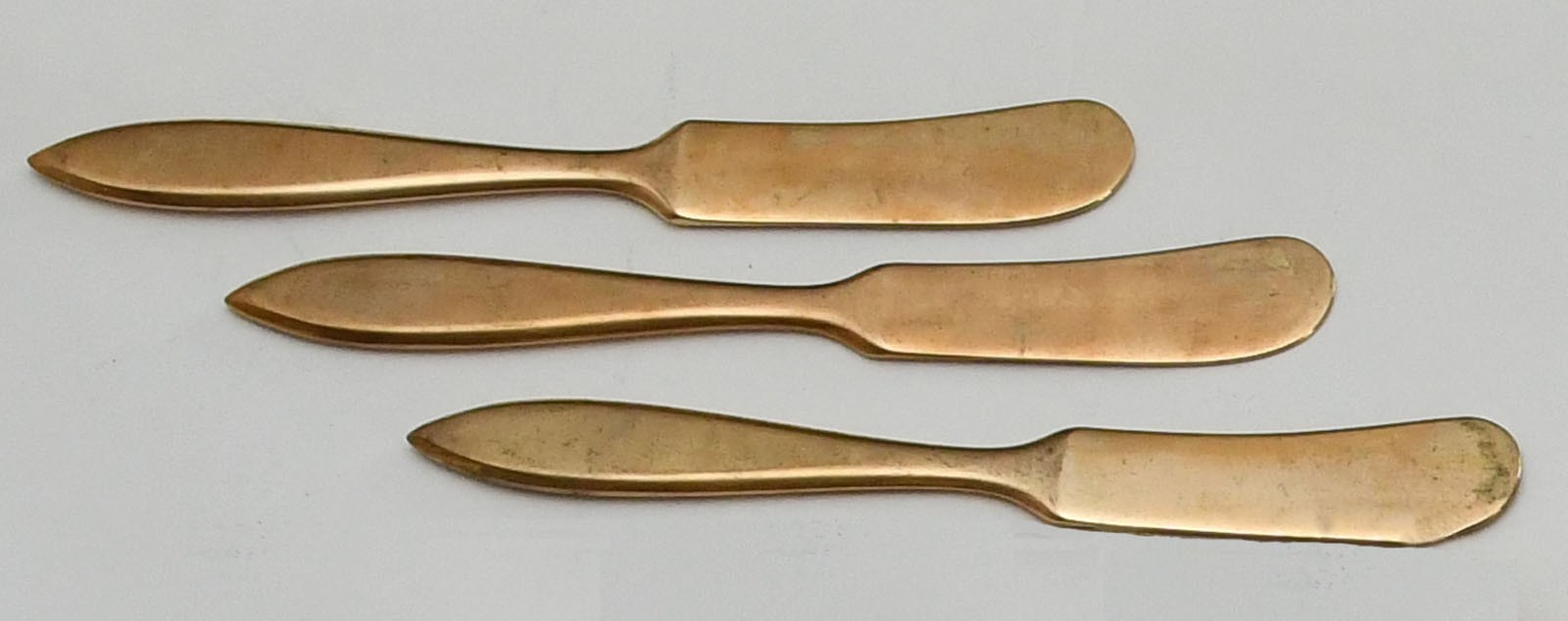 DIRILYTE Dirigold – Gold Toned Finish Regal Flatware Sweden – Set of 45 Pieces