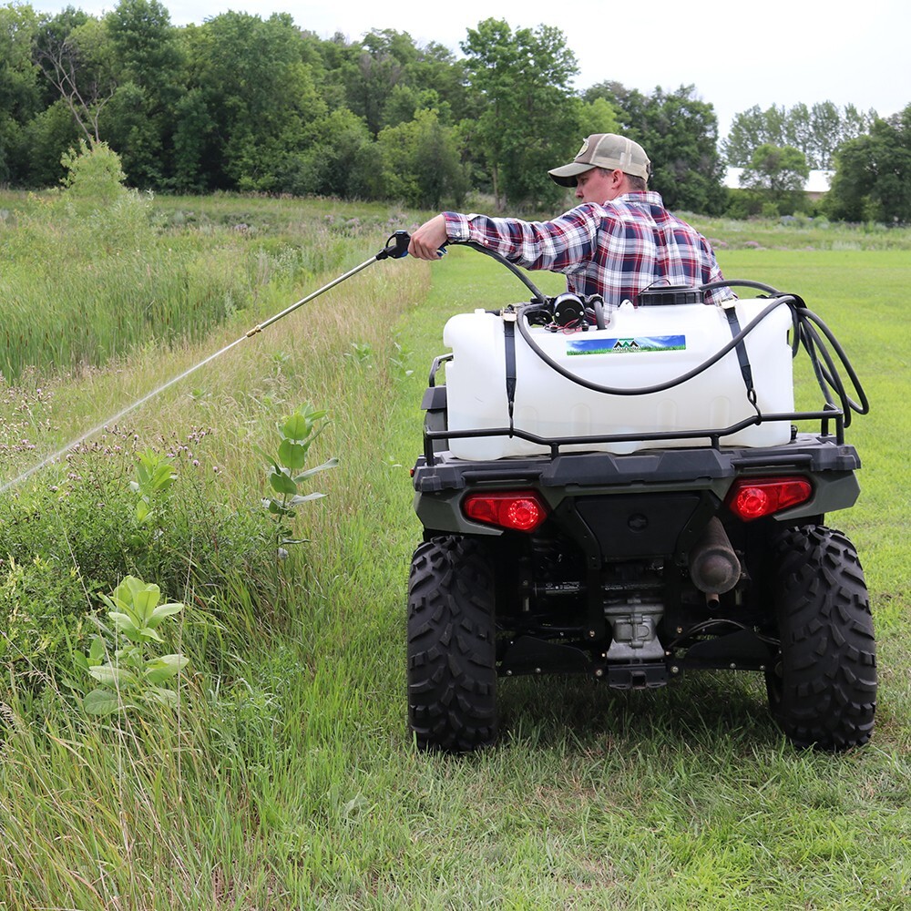 Master MFG 25-Gallon Deluxe Spot Sprayer for ATV’s & UTV’S, 2.2 GPM, 70 PSI