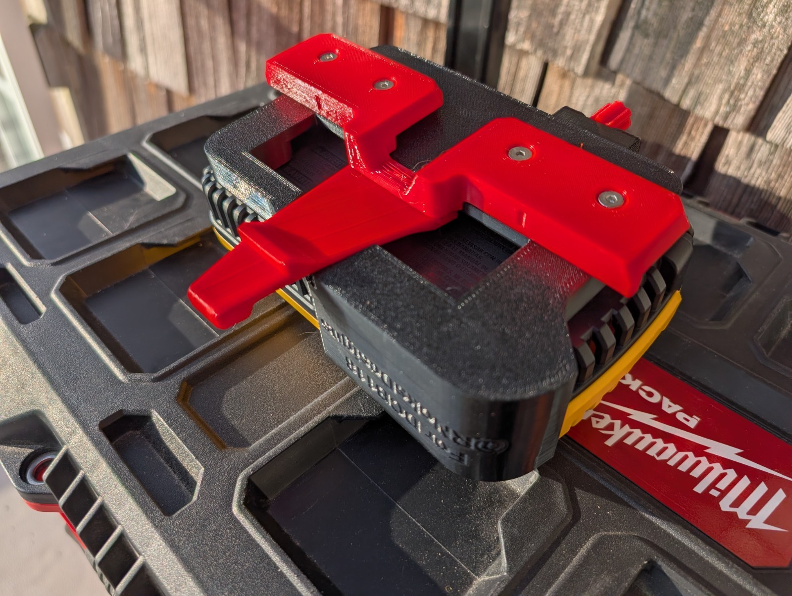 Milwaukee Packout Mount for DeWalt DCB118 Charger *CHARGER NOT INCLUDED*