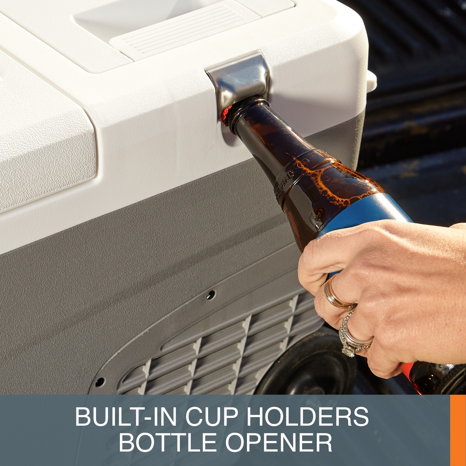 Worx WX876L.9 20V Power Share Electric & Battery Powered Cooler (No Battery and