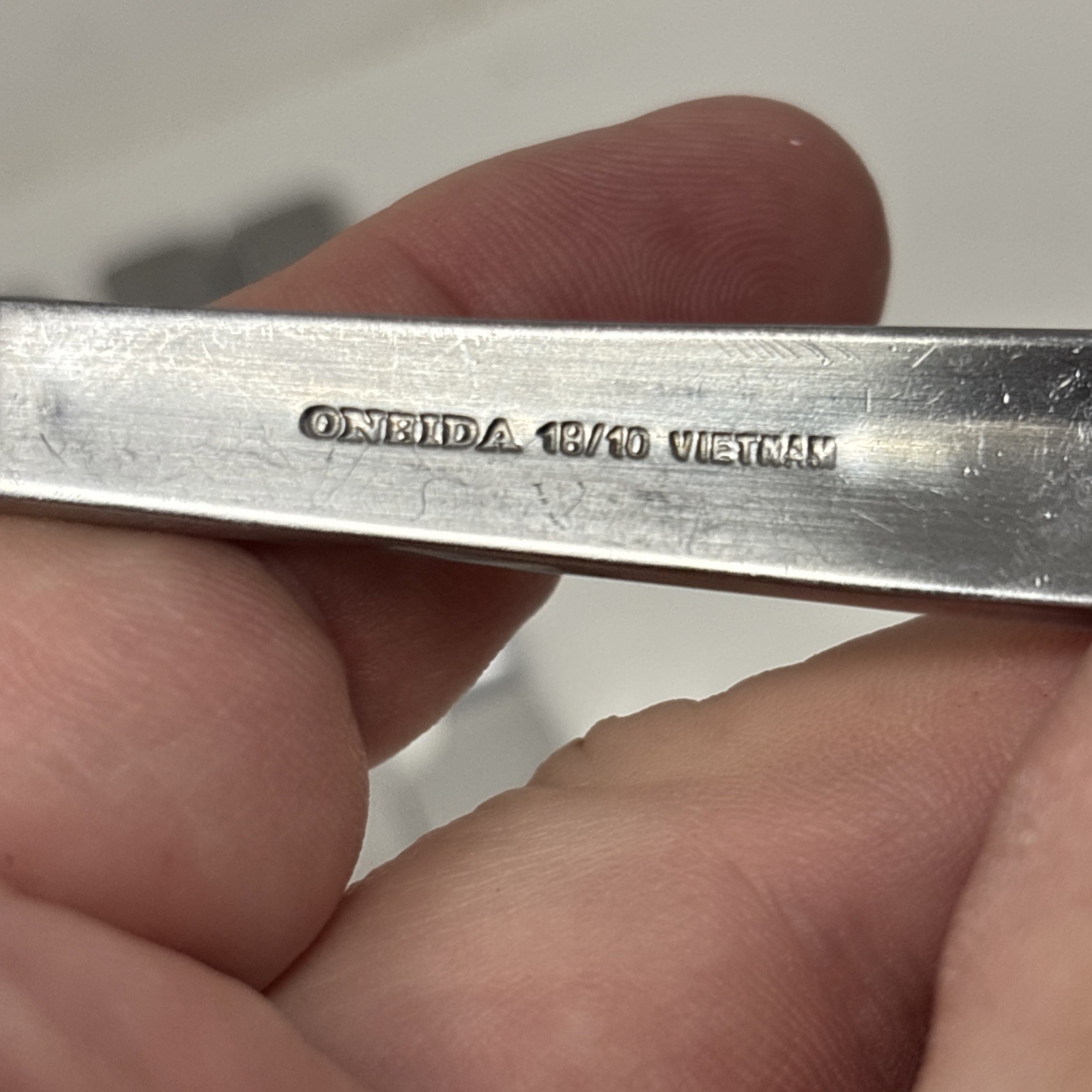 ONEIDA Echo Vietnam – 32 Pieces