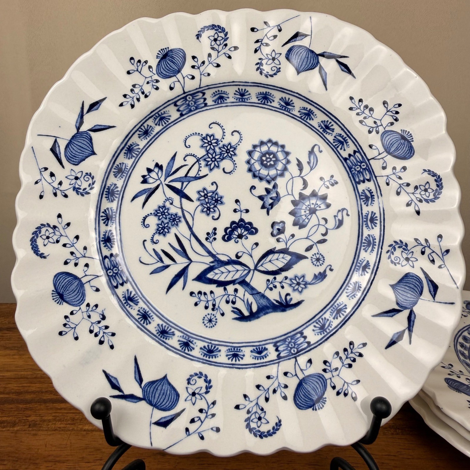 J&G Meakin Blue Nordic Plates Set of 4 Staffordshire Blue Onion Scalloped 7.5in