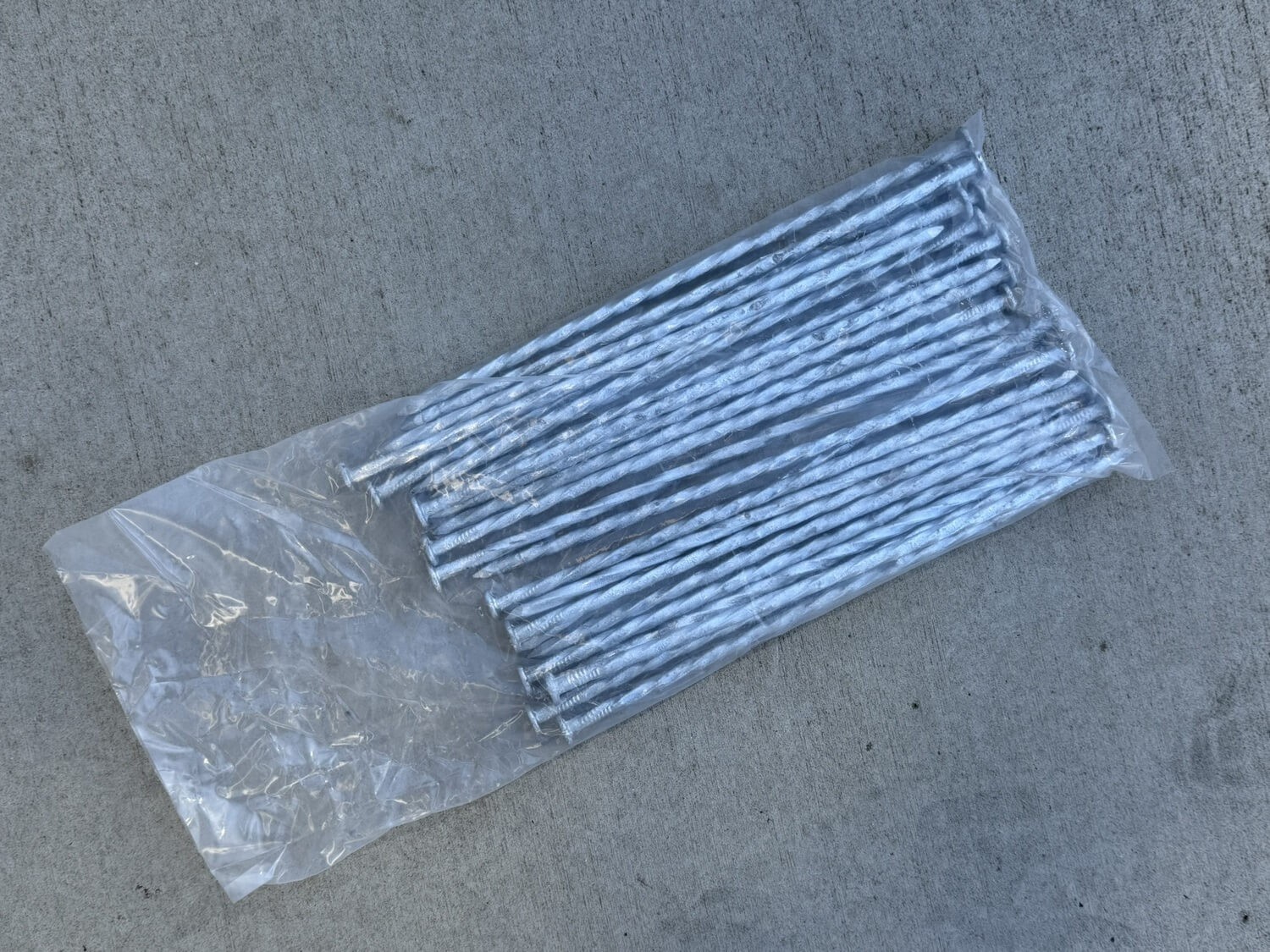 12 in. Galvanized Spiral Landscape Edging Spikes – 1 Gauge Steel – Sandbaggy