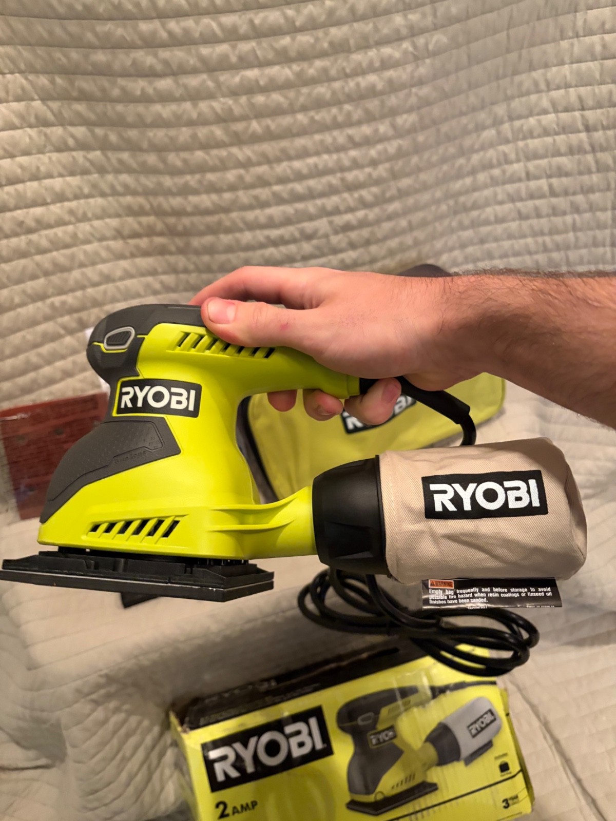 Ryobi (S652DGK) 2 Amp Corded 1/4 Sheet Sander