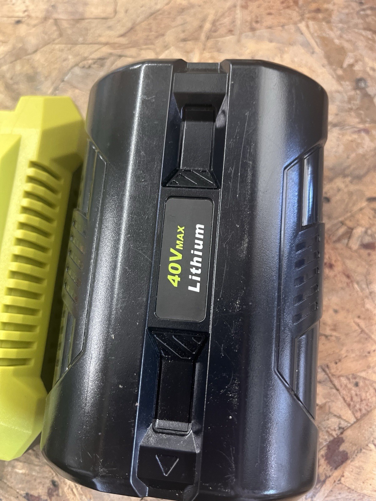 Rohs OP401 40V Lithium Battery Charger w/ OP4040 40V Max 7.0Ah Battery