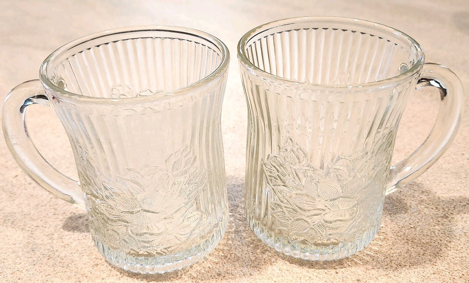 2 VINTAGE CLEAR ROSE FLOWERS EMBOSSED MUGS GLASS RIBBED ARCOROC KIG MALAYSIA