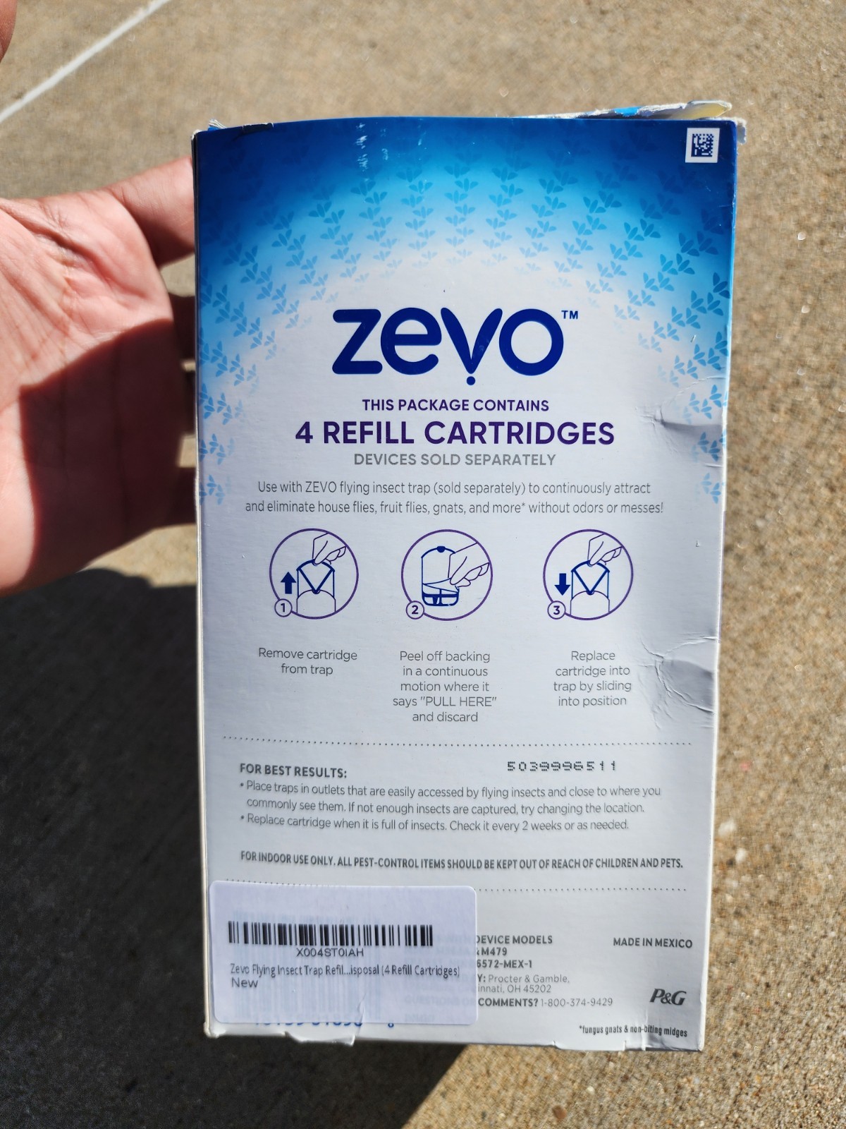 Zevo Flying Insect Trap Fly Trap 4 Refill (4 Total Cartridges) NEW TORN PACKAGE