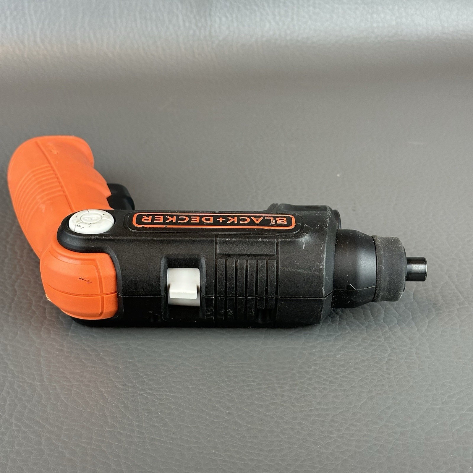 BLACK+DECKER 4V MAX Cordless Screwdriver w/ LED (BDCSFL20C) Charger Not Included