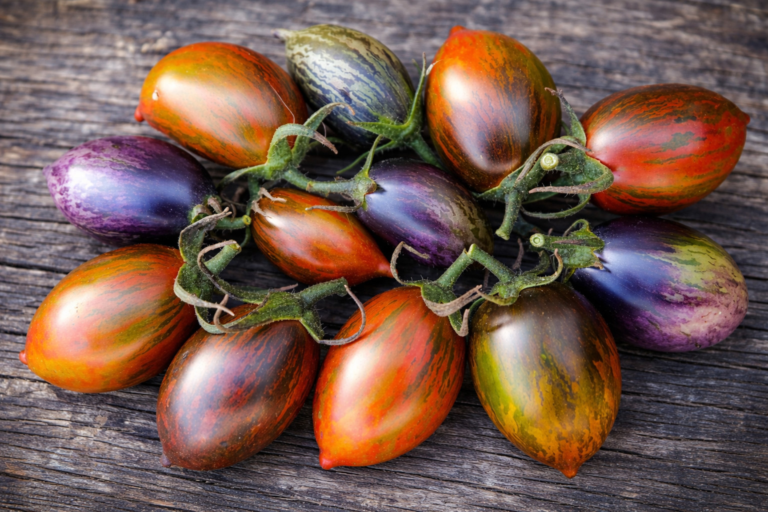 100 Brad’s Atomic Grape Tomato Seeds – Unique Rare Sweet Heirloom Variety