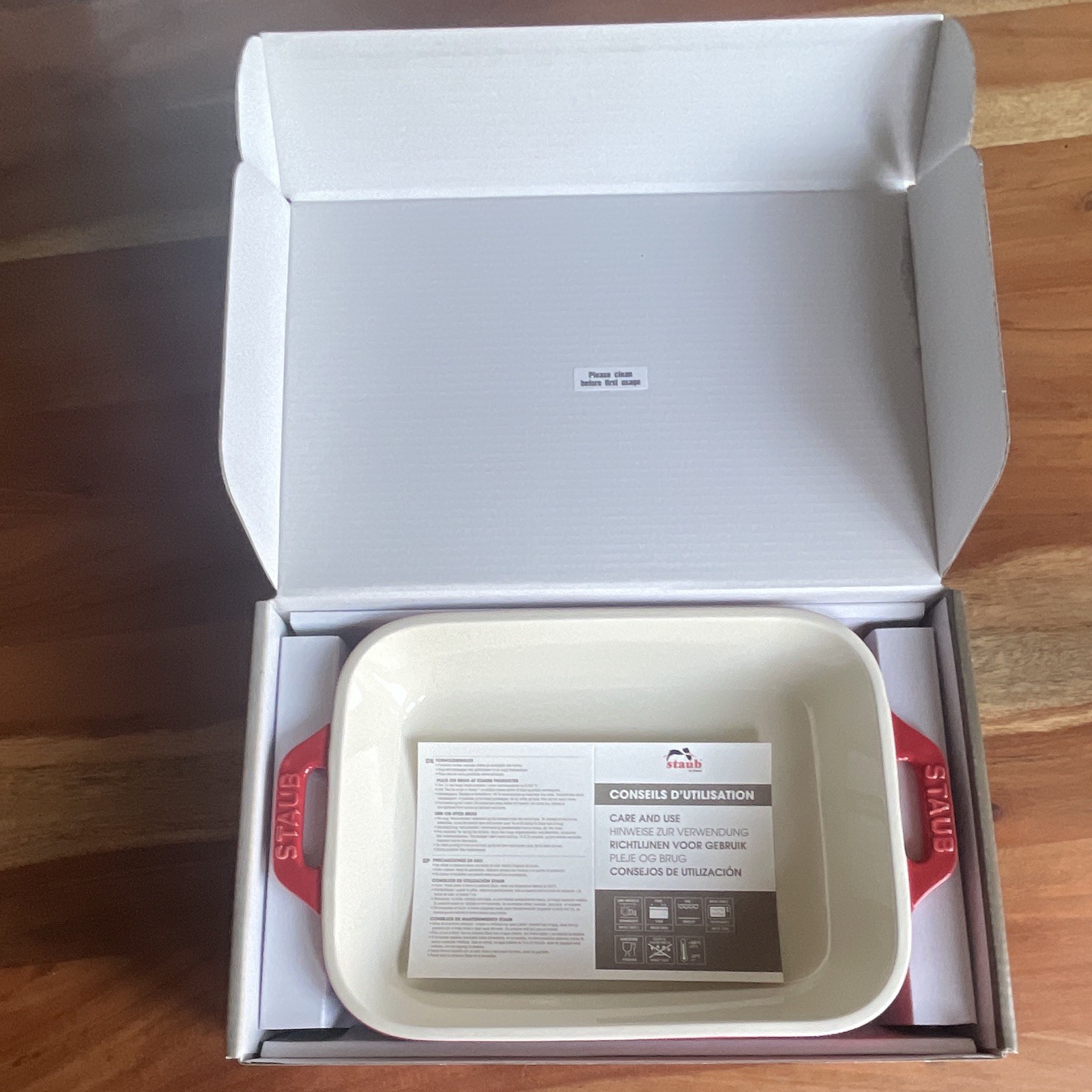 Staub Ceramic Rectangular Baking Dish 7.5 x 6 in 1.1L Red 40508-585-0