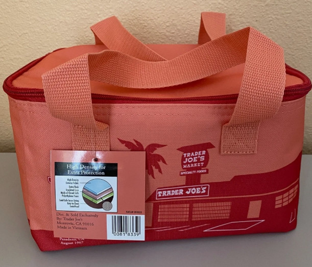 EACH Trader Joe’s PEACH Mini Insulated BAG /TOTE NEW RELEASE LIMITED IN HANDL11