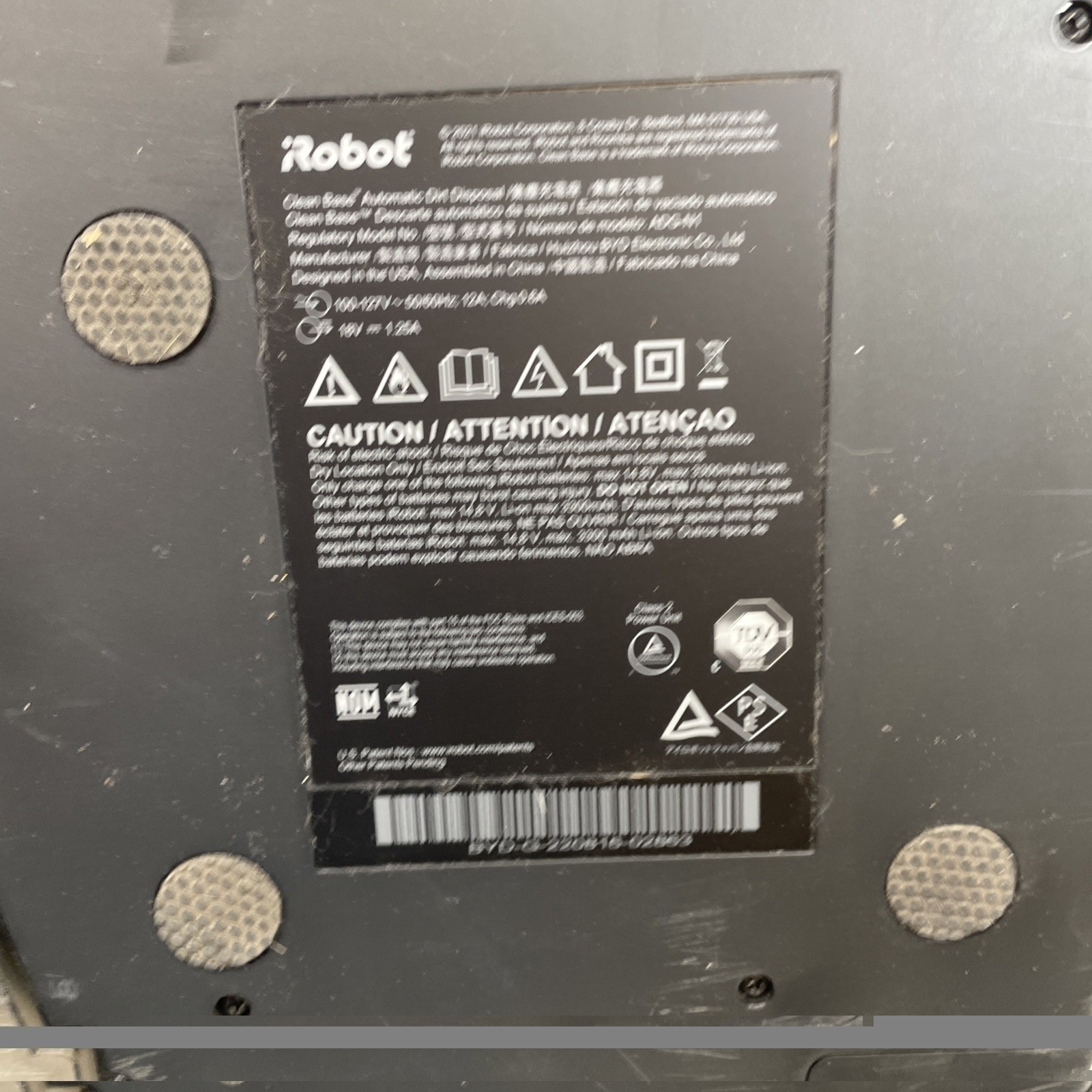 iRobot Roomba j7+ Robot Vacuum RVE-Y1 w/ Clean Base Self Empty Dock Tested