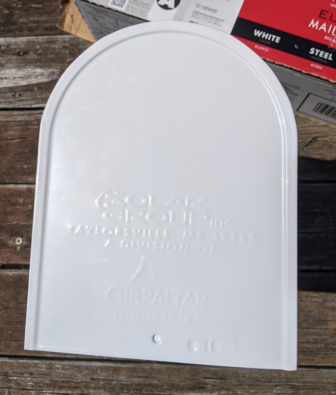Gibraltar White Metal Mailbox Model E1100W00 Made in USA Gently Used