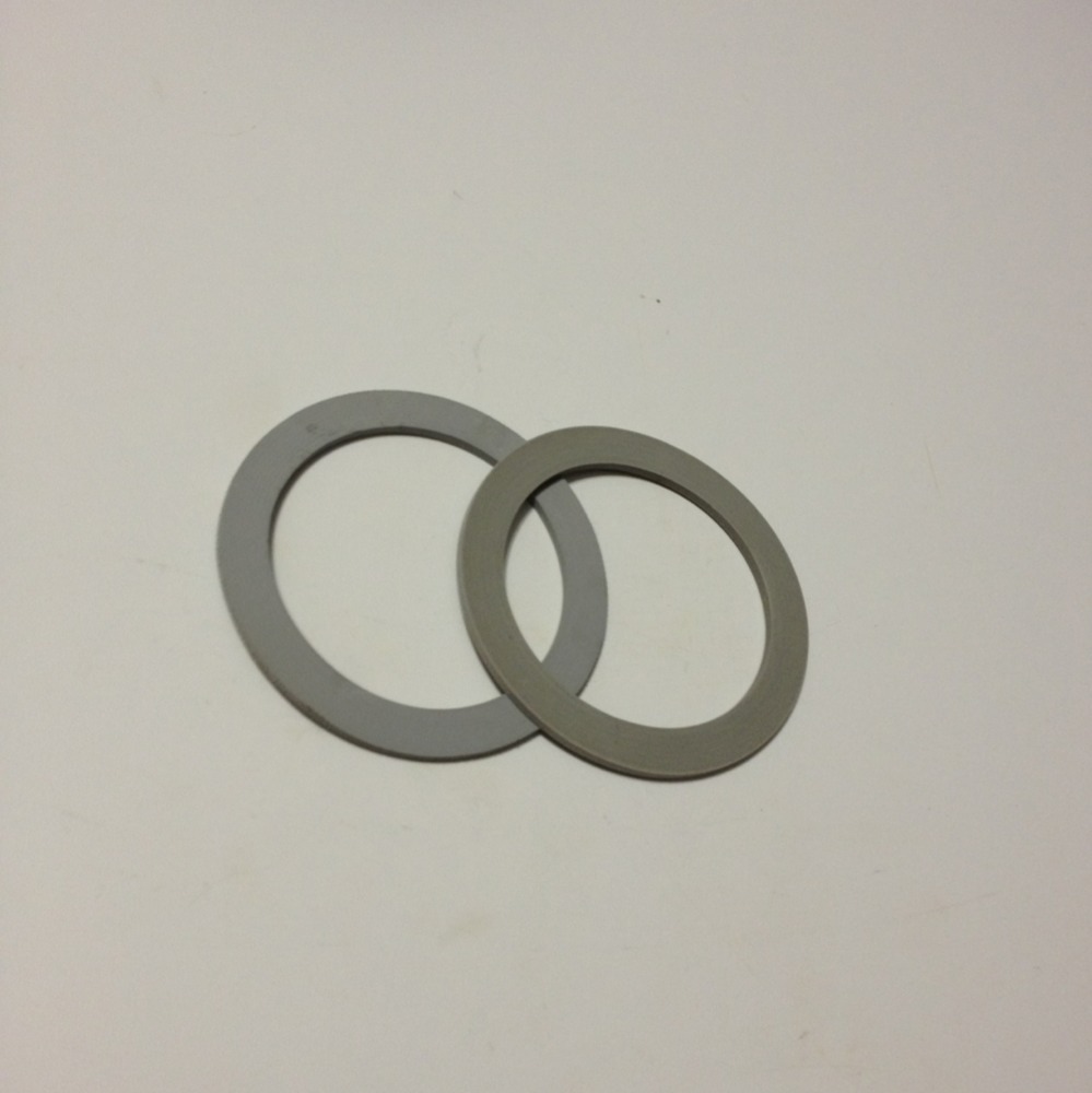 Genuine Oster Blender Blade with Bottom Base & 2 Sealing Rubber Gaskets Set