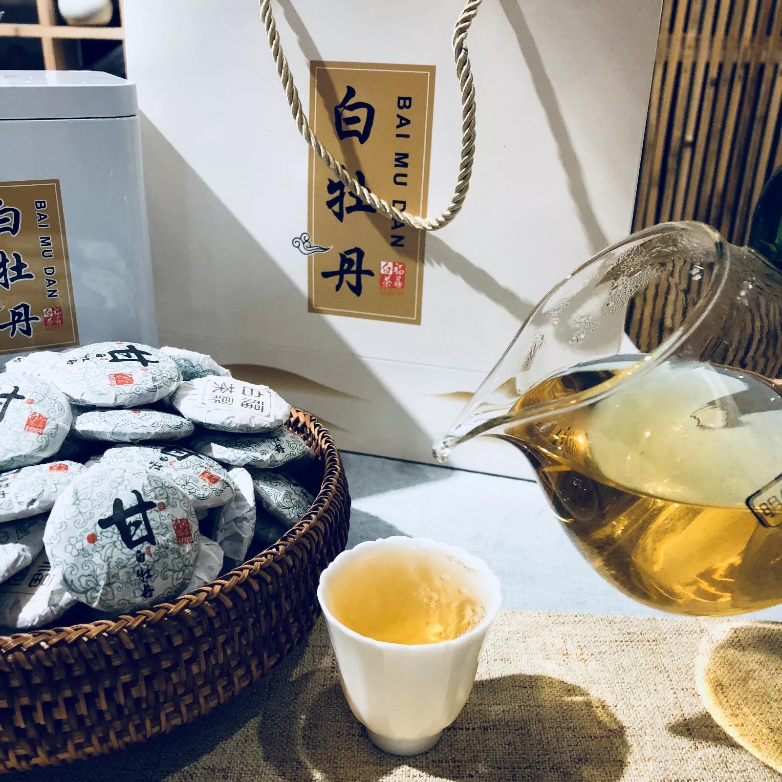 1000g FuDing white tea Bai mu dan cake Lao Bai Cha Old aged Small Pai Mu Tan tea